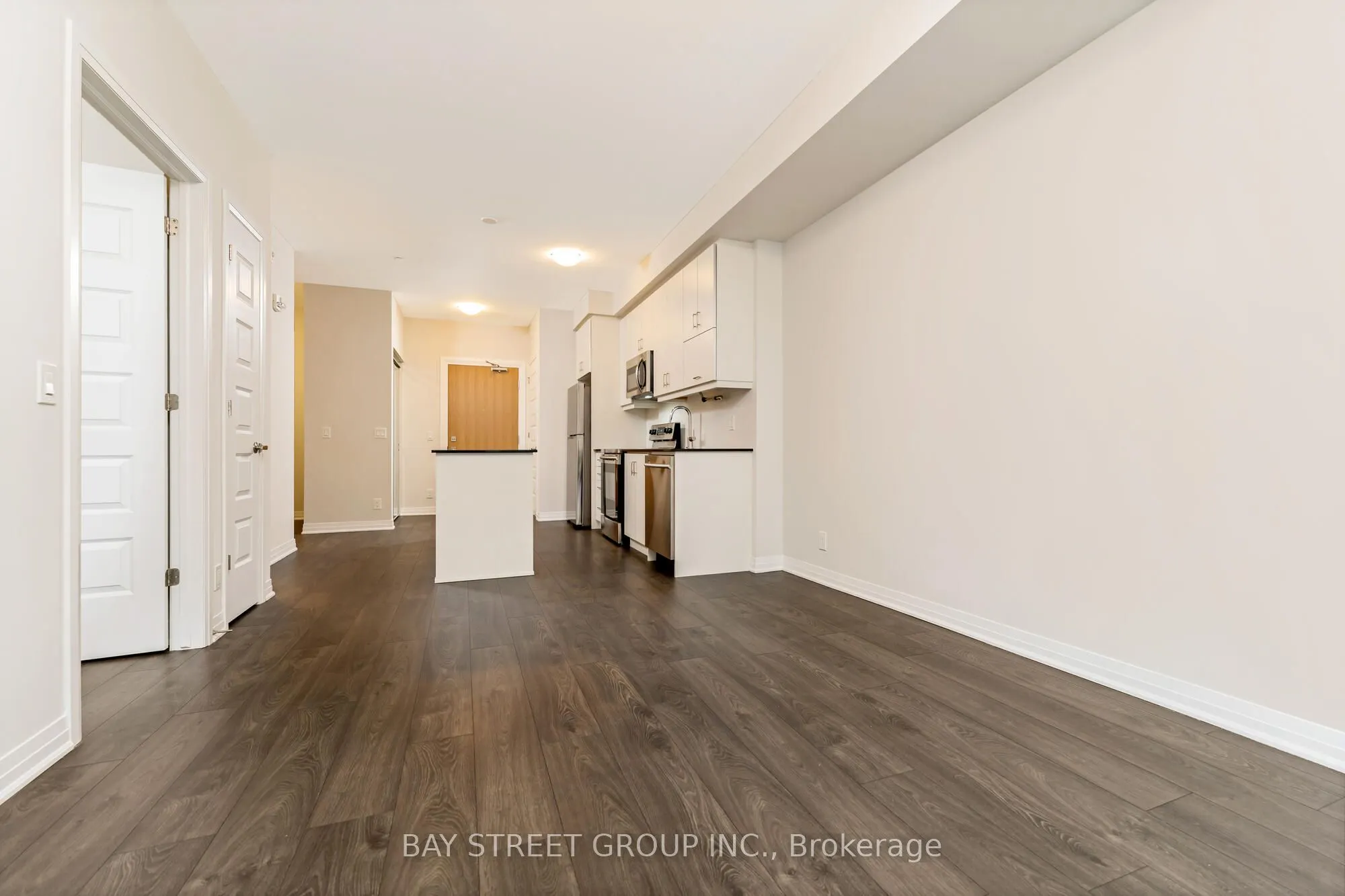 128 Grovewood Common, #523