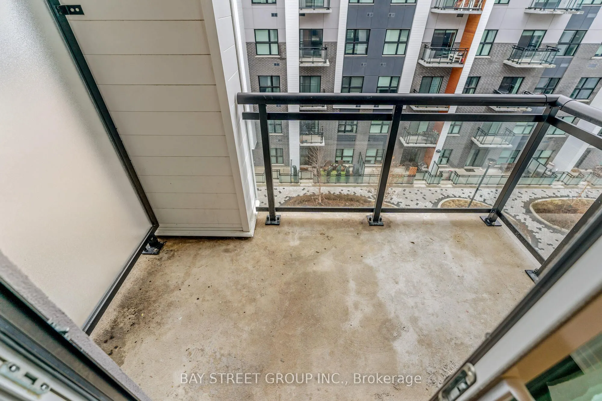 128 Grovewood Common, #523