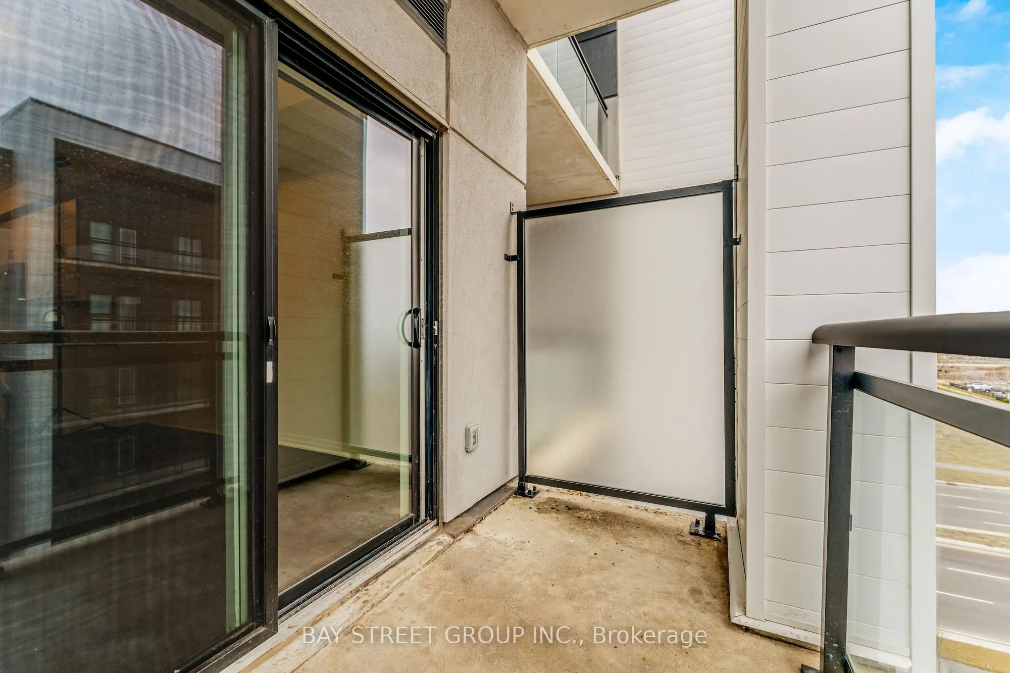 128 Grovewood Common, #523