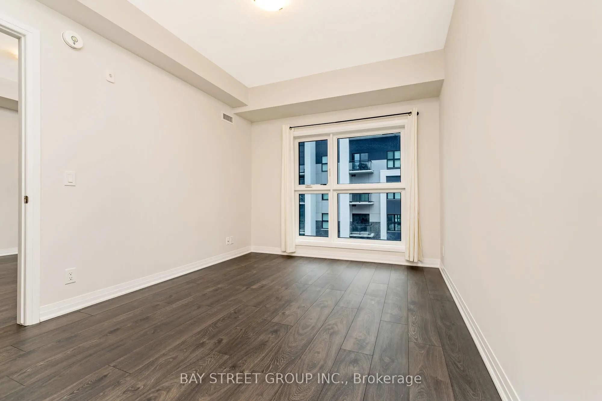 128 Grovewood Common, #523