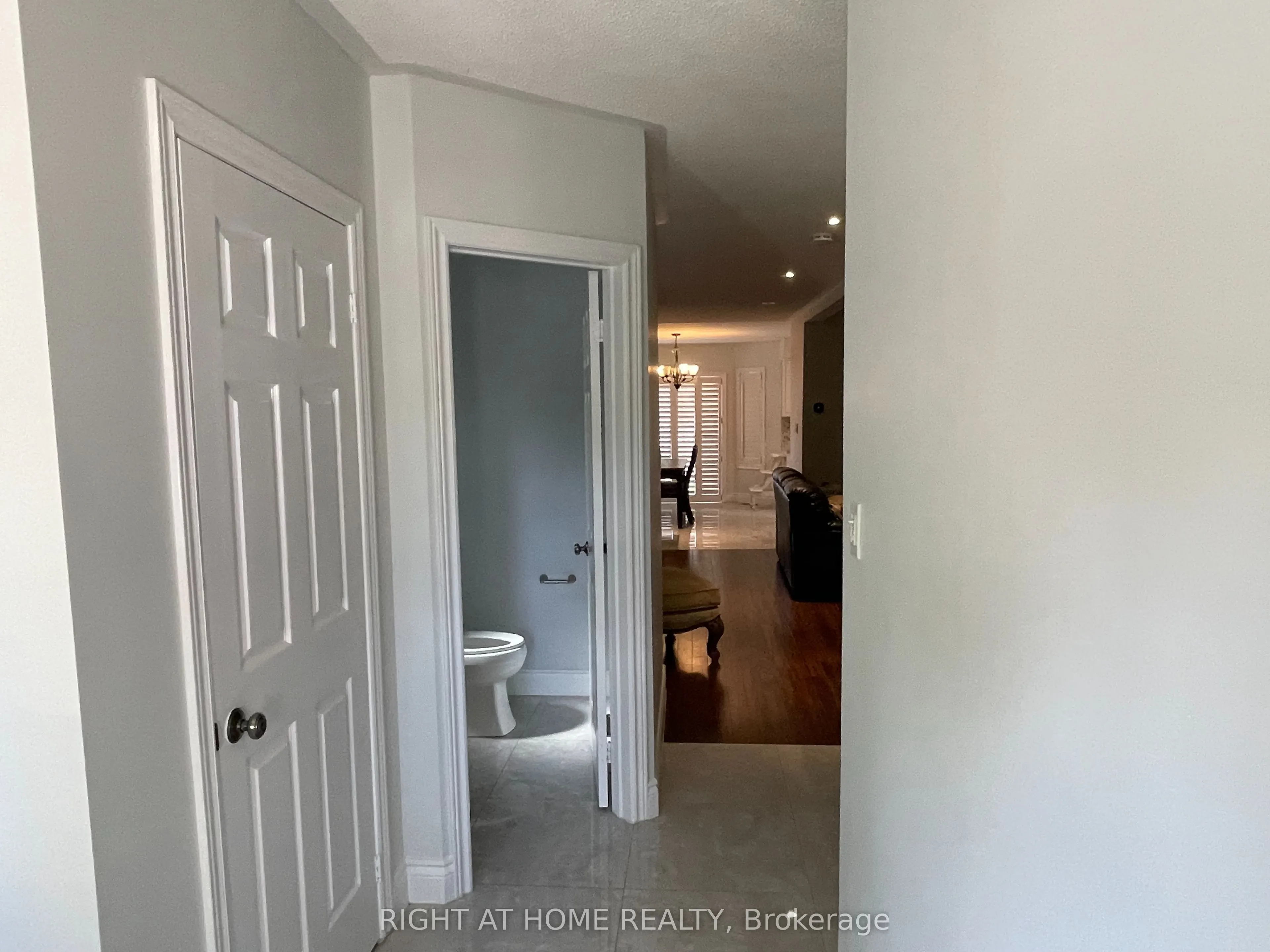 18 Archbury Circle