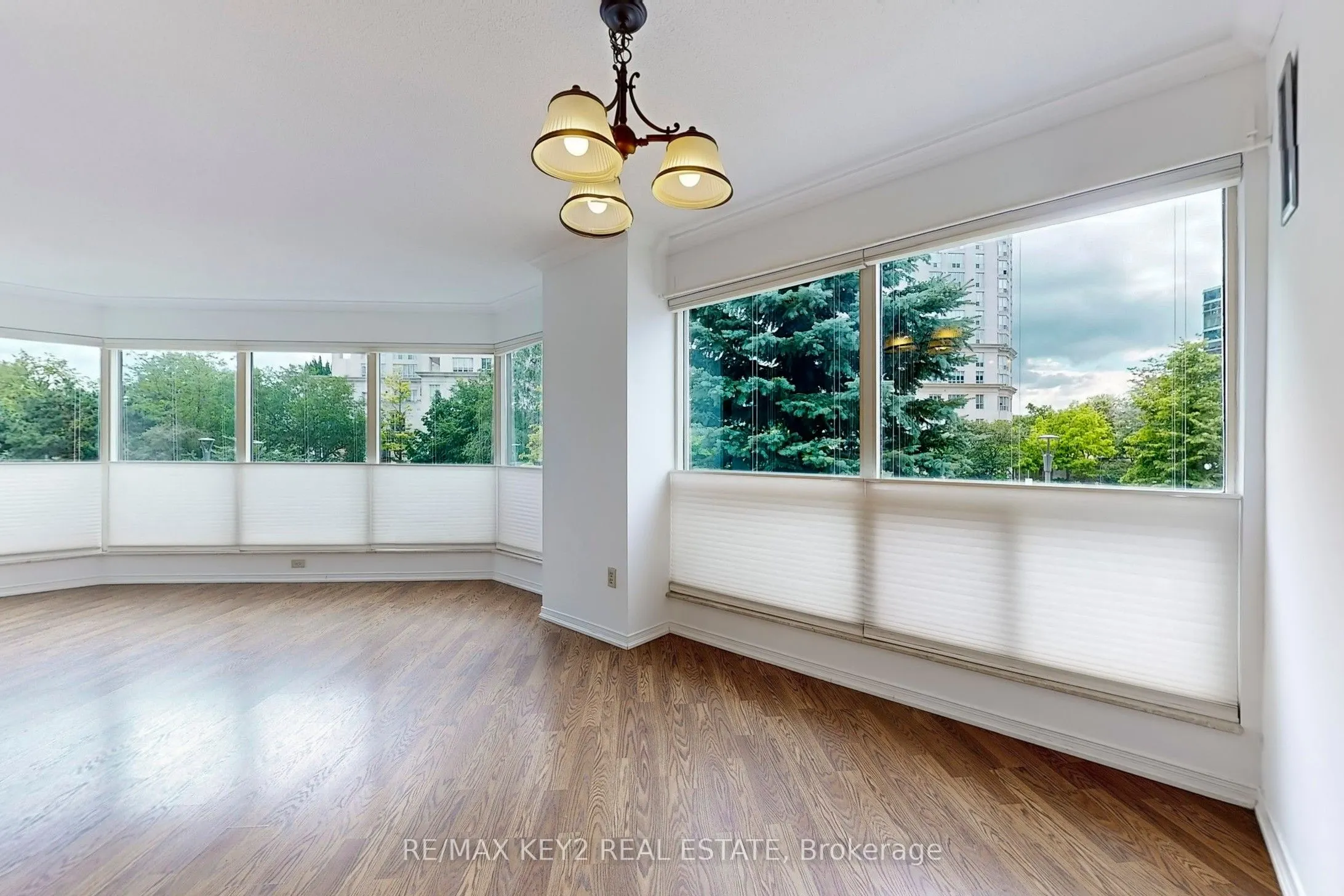 2269 Lake Shore Boulevard W, #210