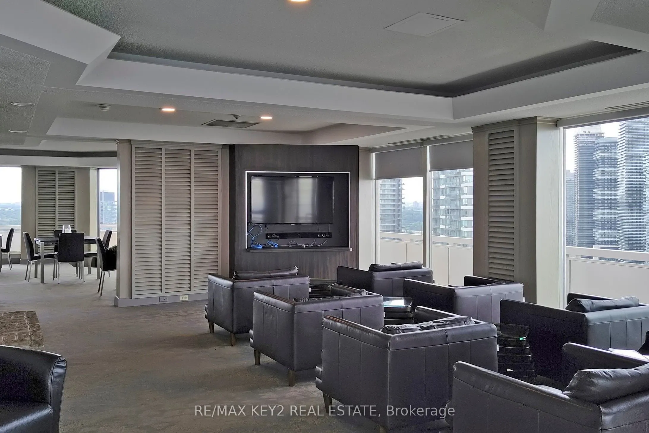 2269 Lake Shore Boulevard W, #210
