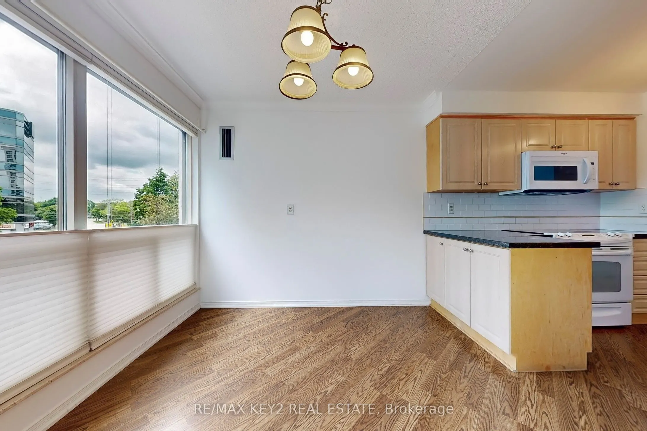 2269 Lake Shore Boulevard W, #210
