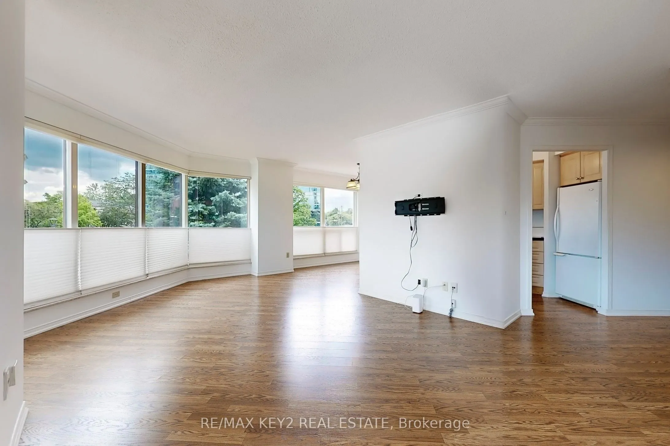 2269 Lake Shore Boulevard W, #210