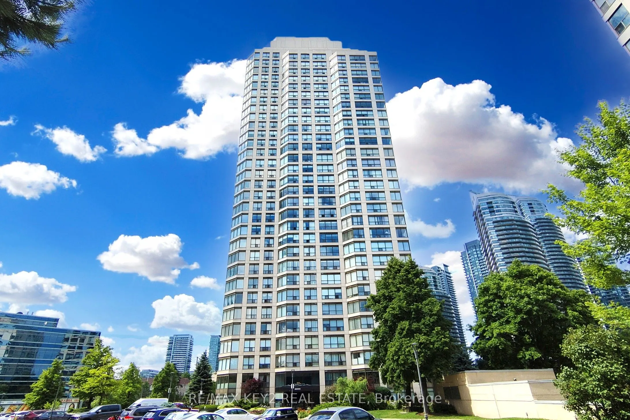 2269 Lake Shore Boulevard W, #210