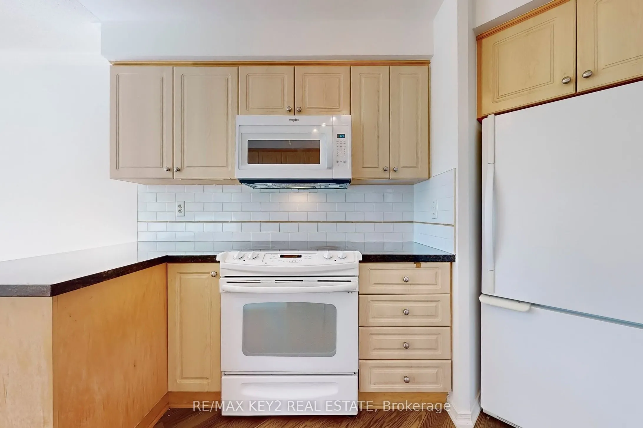 2269 Lake Shore Boulevard W, #210