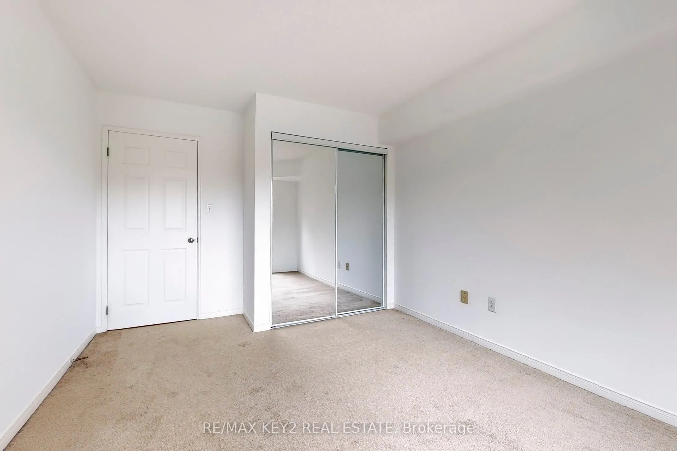 2269 Lake Shore Boulevard W, #210