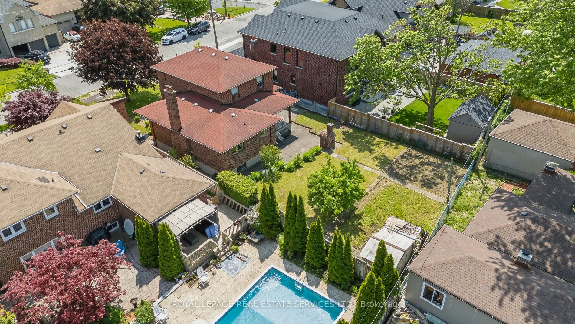 28 Cornelius Parkway