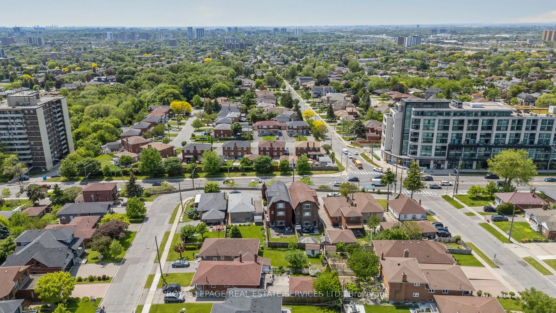 28 Cornelius Parkway