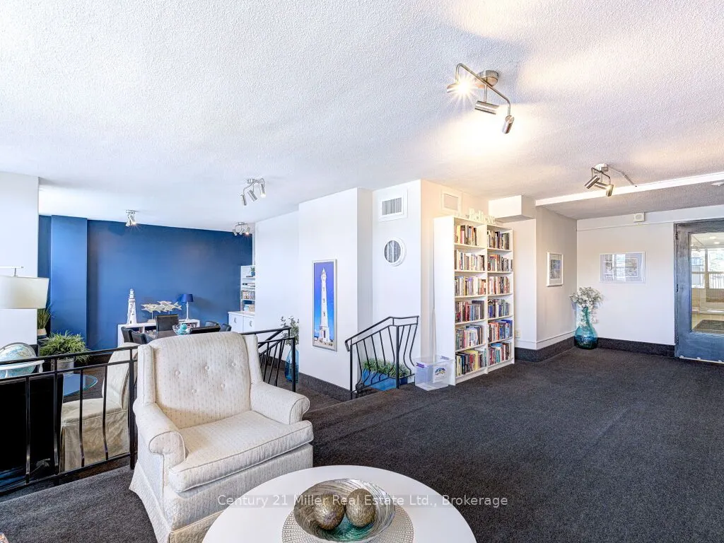 2263 Marine Drive, #406