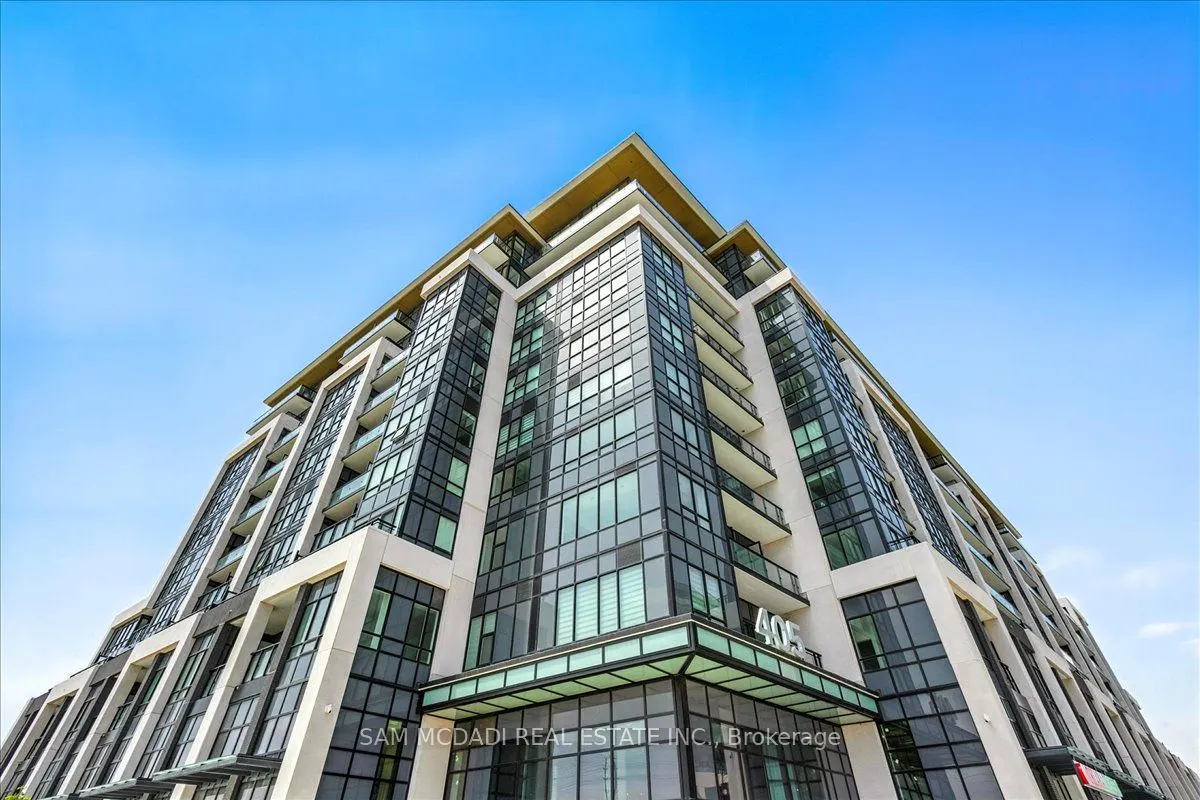405 Dundas Street W, #722