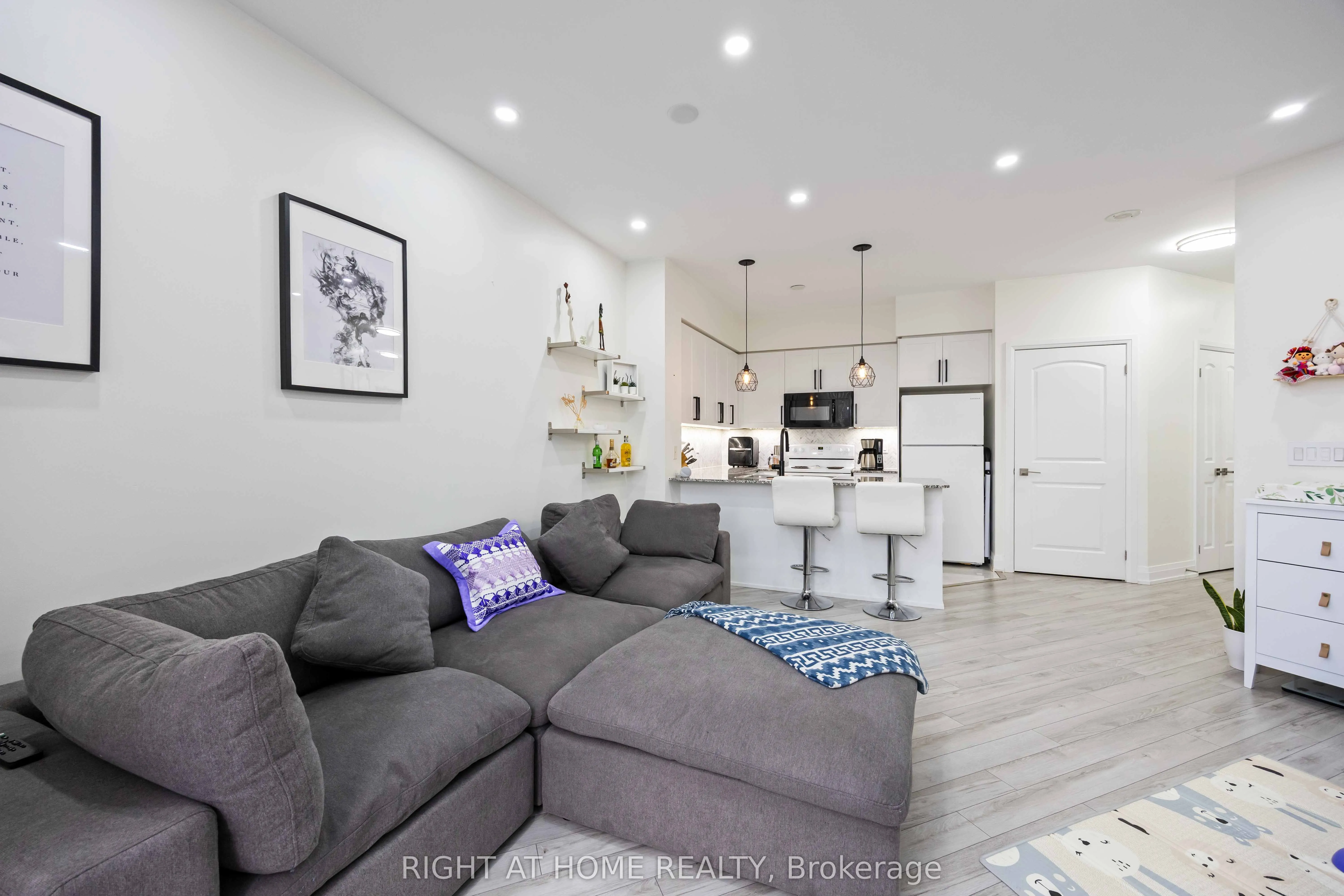 1060 Sheppard Avenue W, #1521