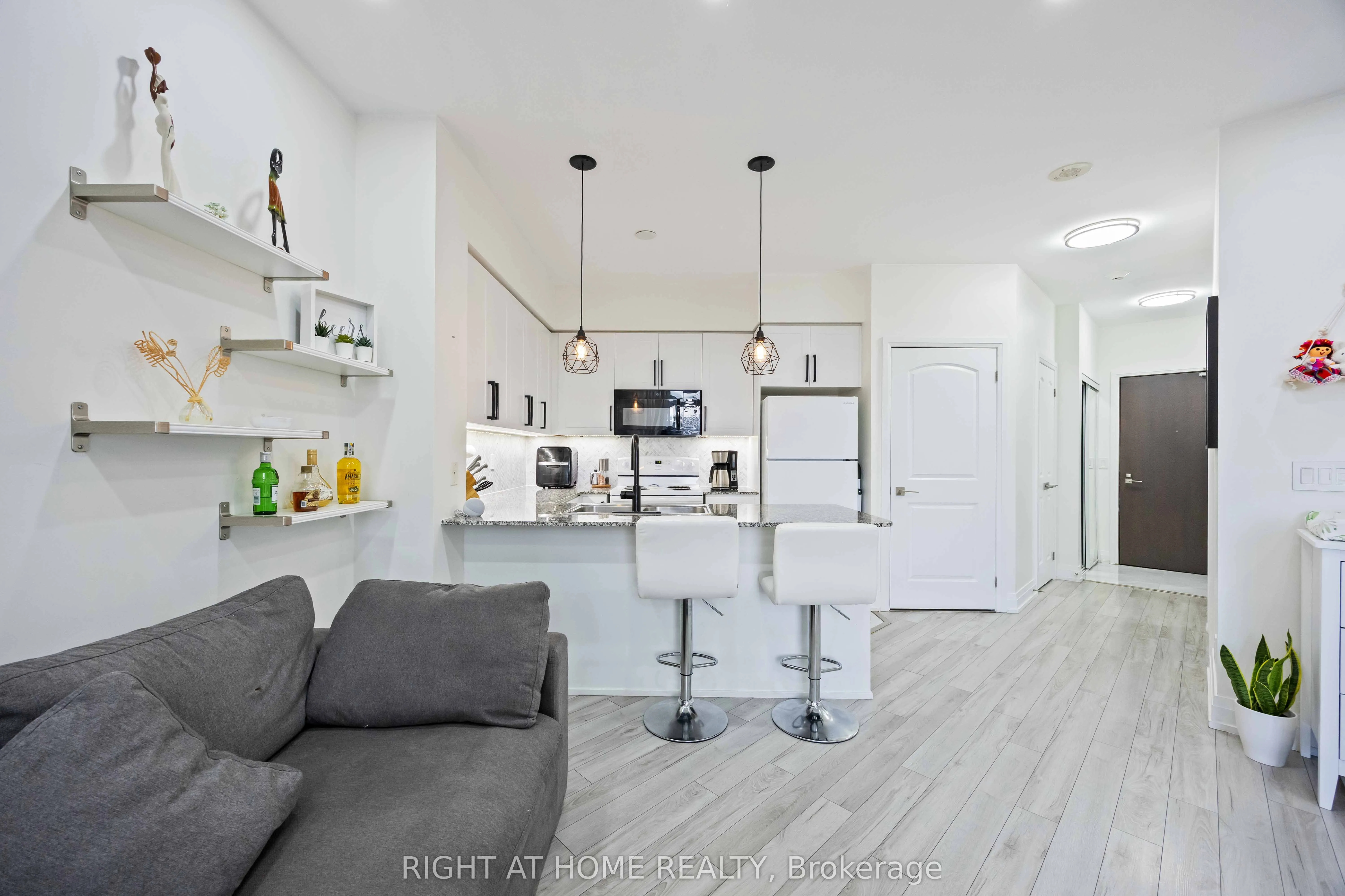 1060 Sheppard Avenue W, #1521