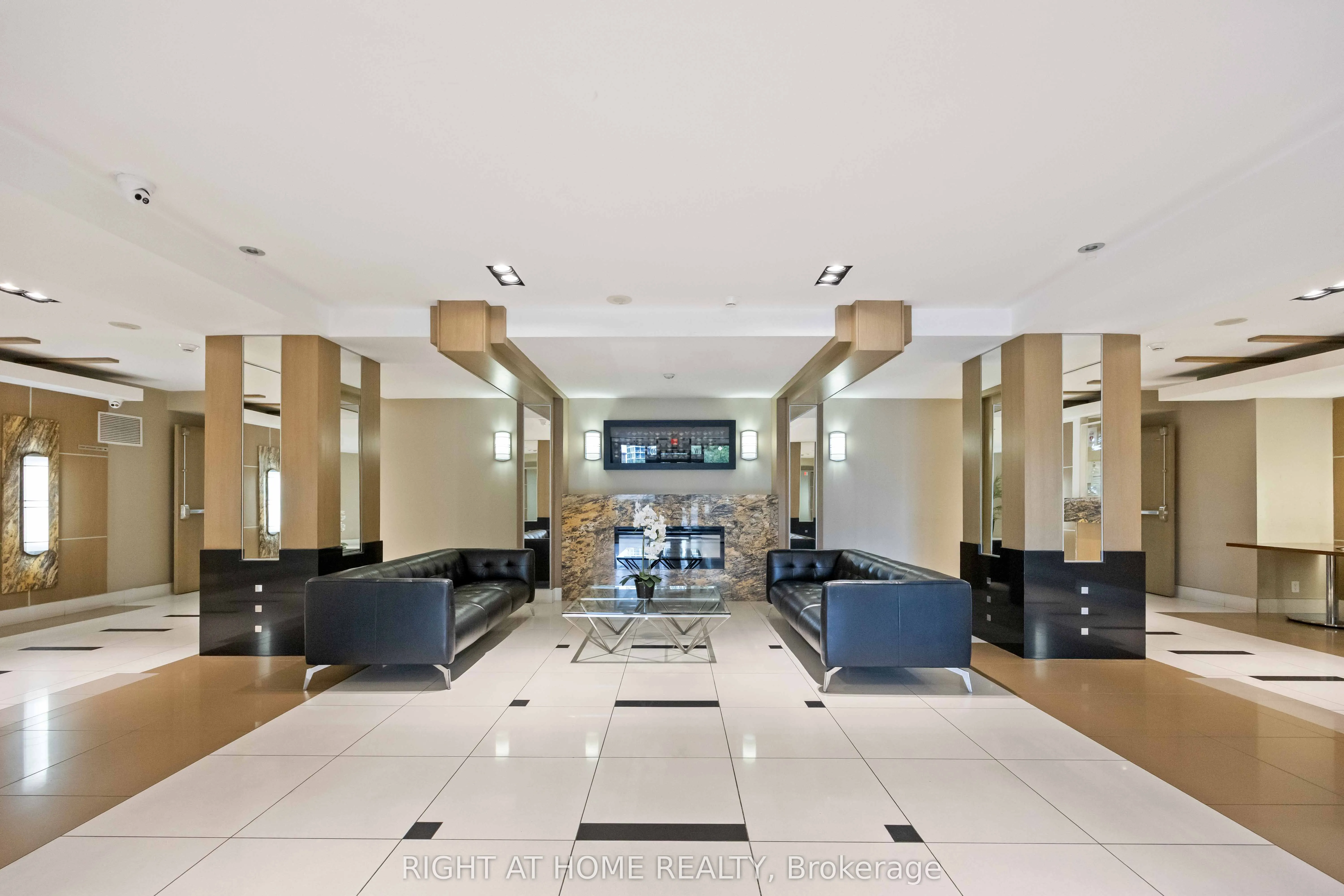 1060 Sheppard Avenue W, #1521