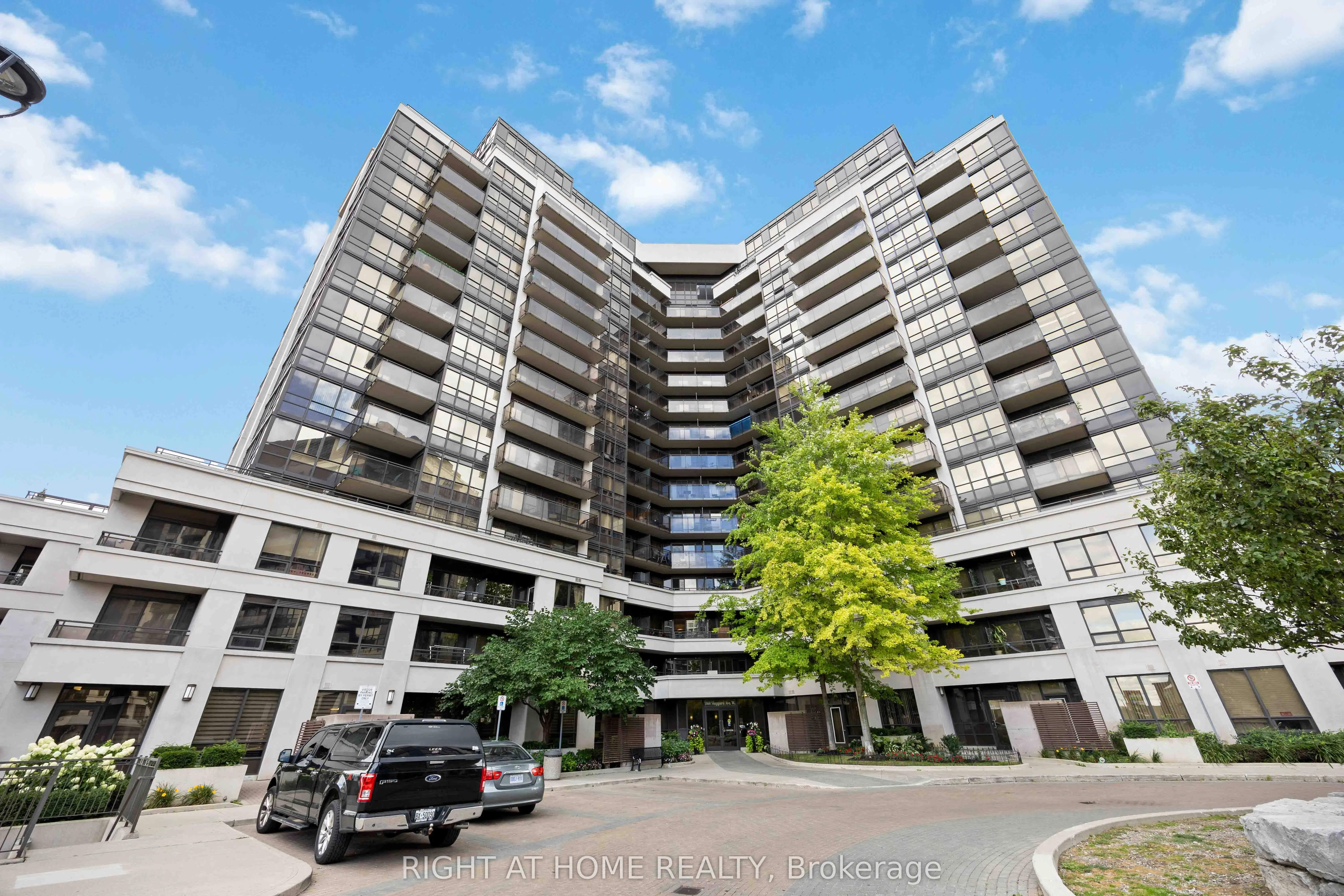 1060 Sheppard Avenue W, #1521
