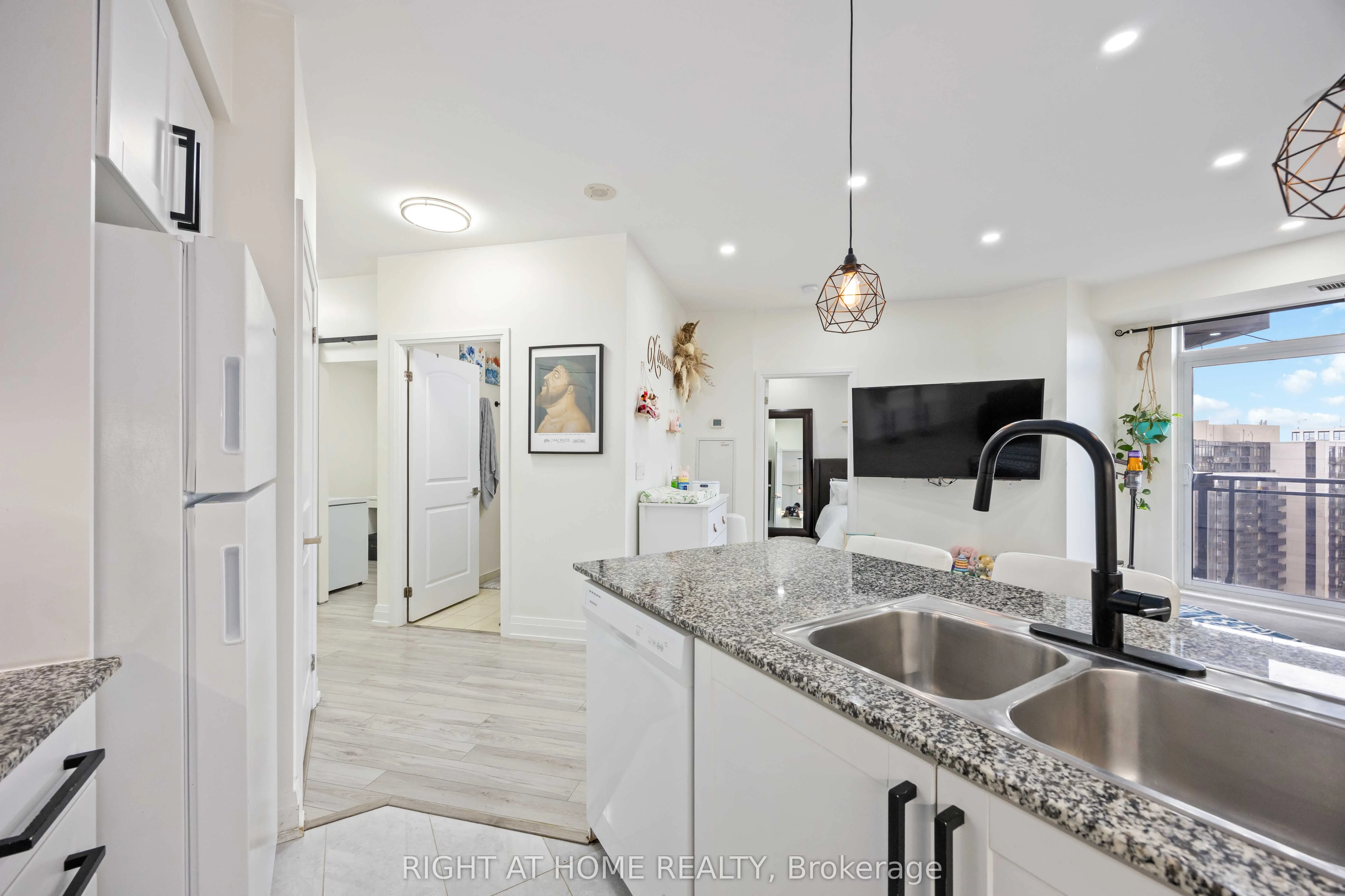 1060 Sheppard Avenue W, #1521