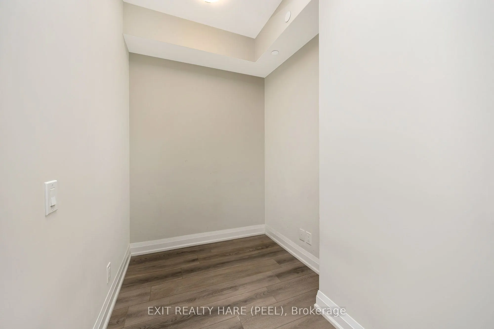 15 Lynch Street, #901