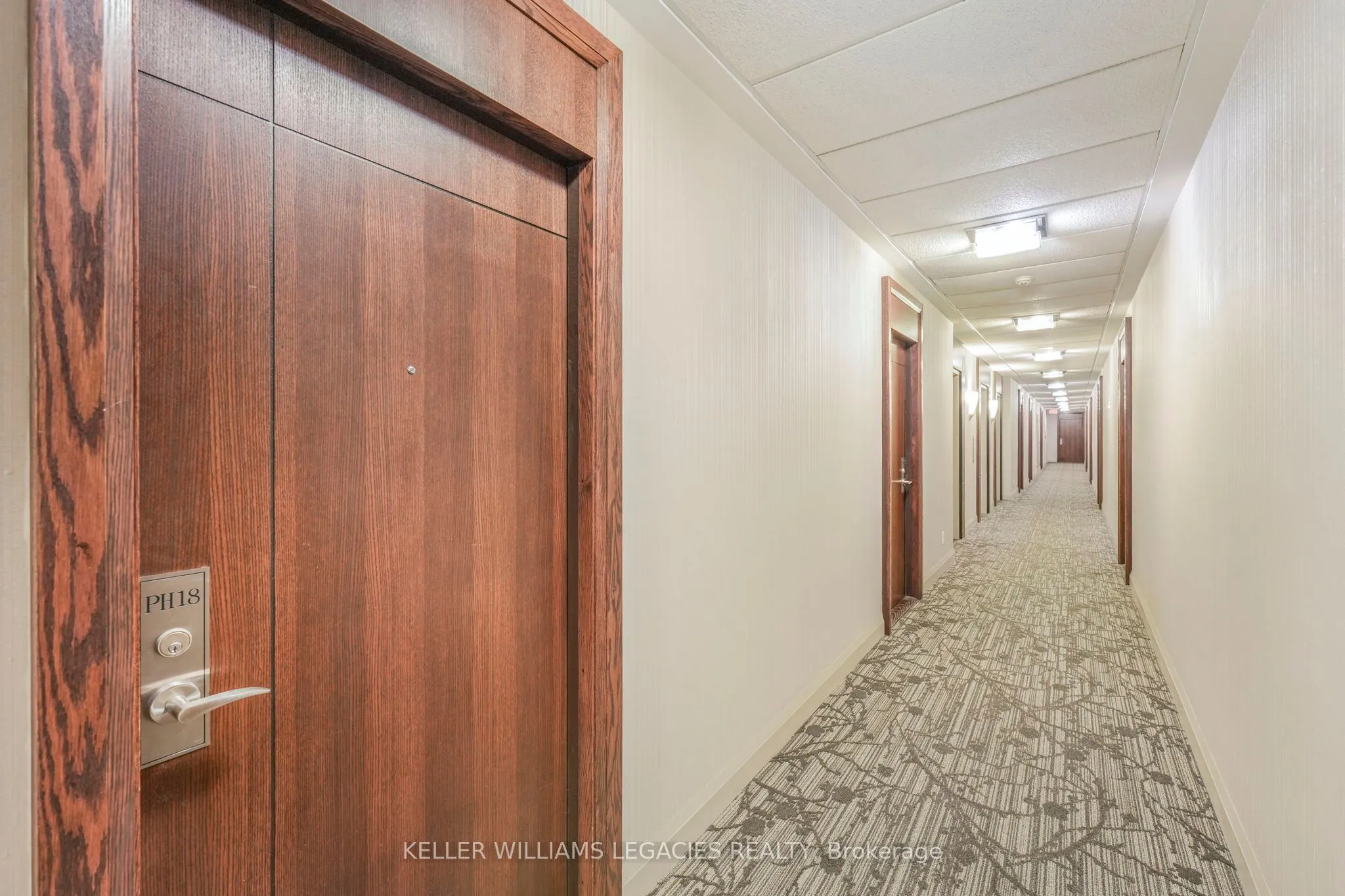 339 Rathburn Road W, #PH18