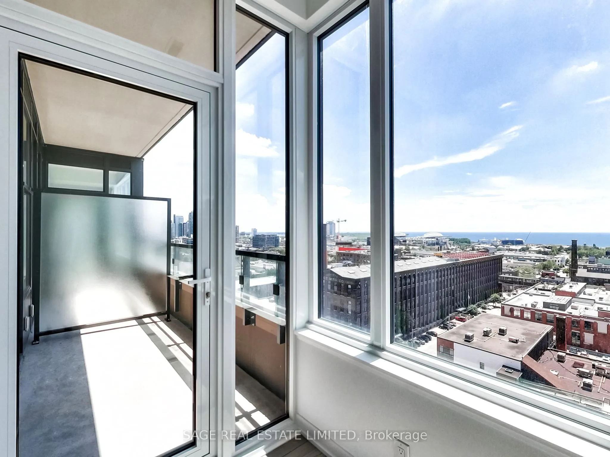 285 Dufferin Street, #1210