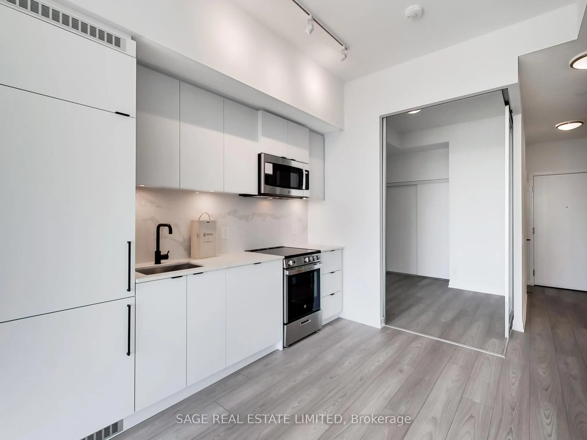 285 Dufferin Street, #1210