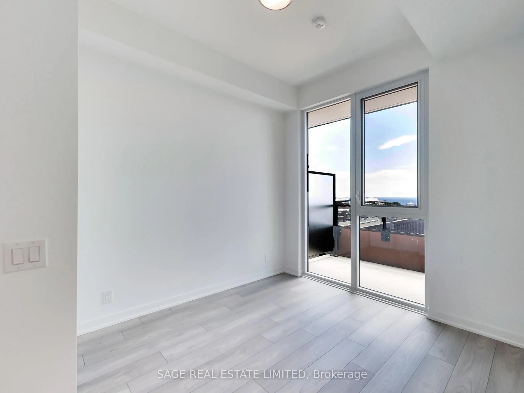 285 Dufferin Street, #1210