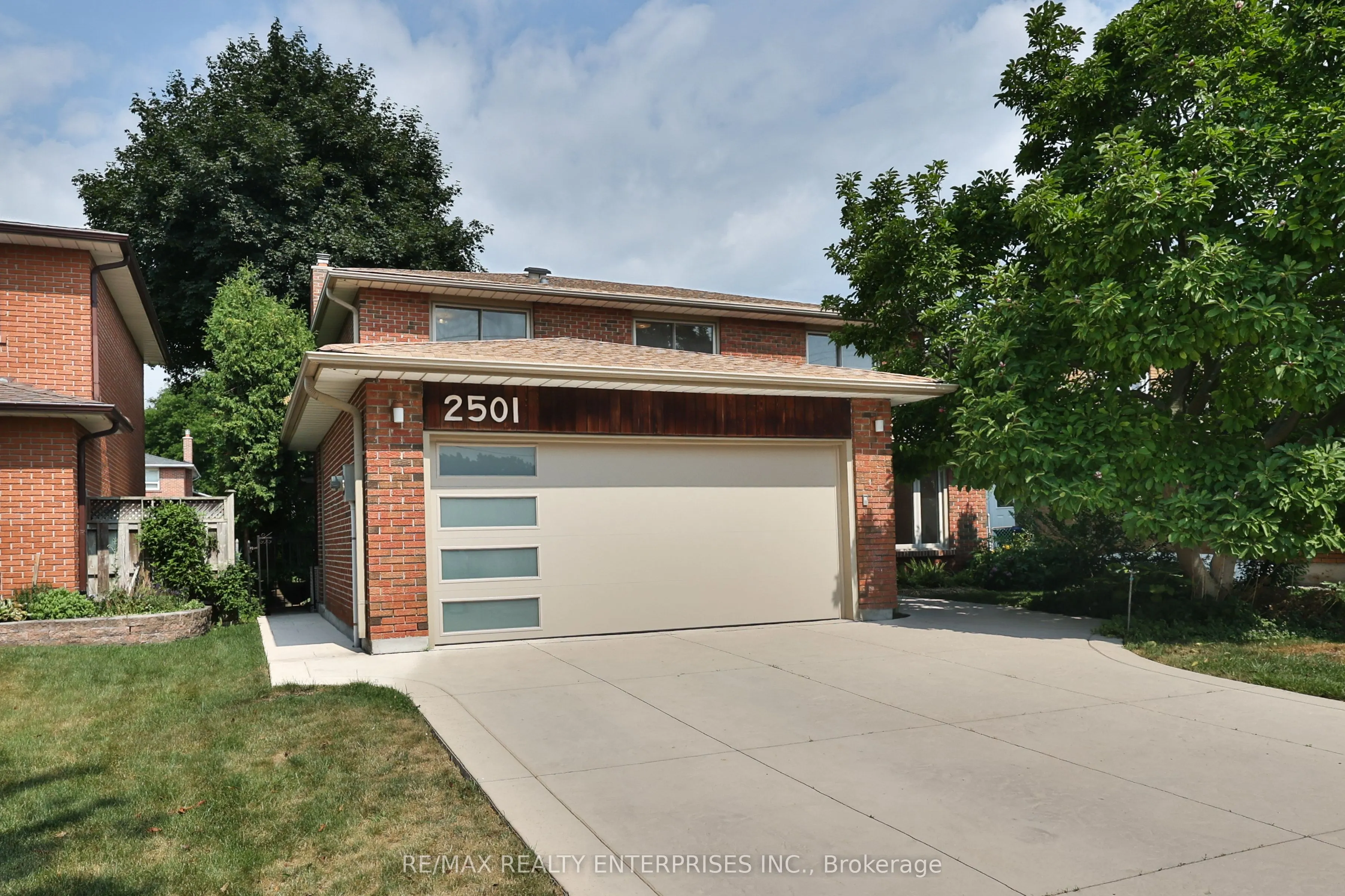 2501 Benedet Drive