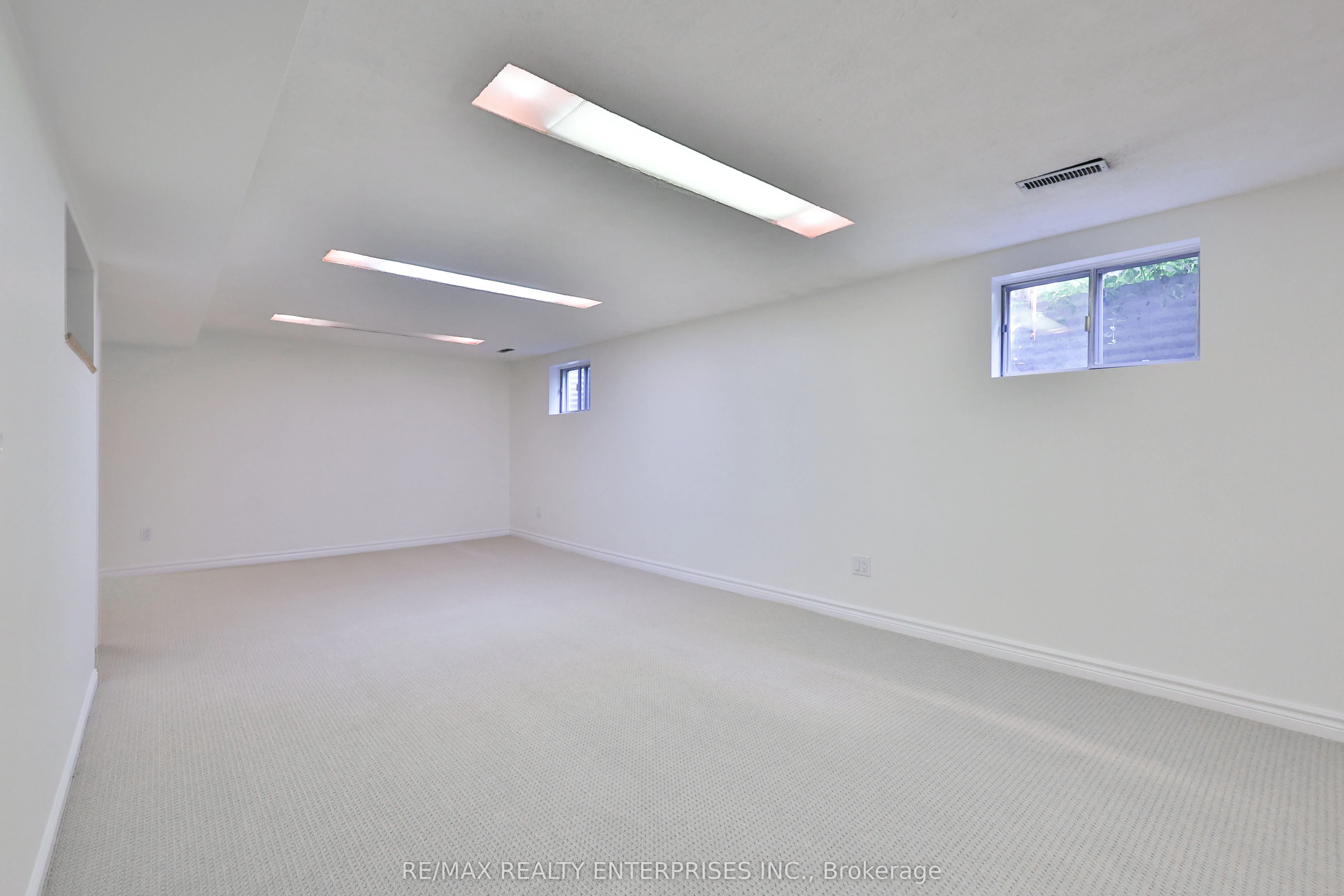 2501 Benedet Drive