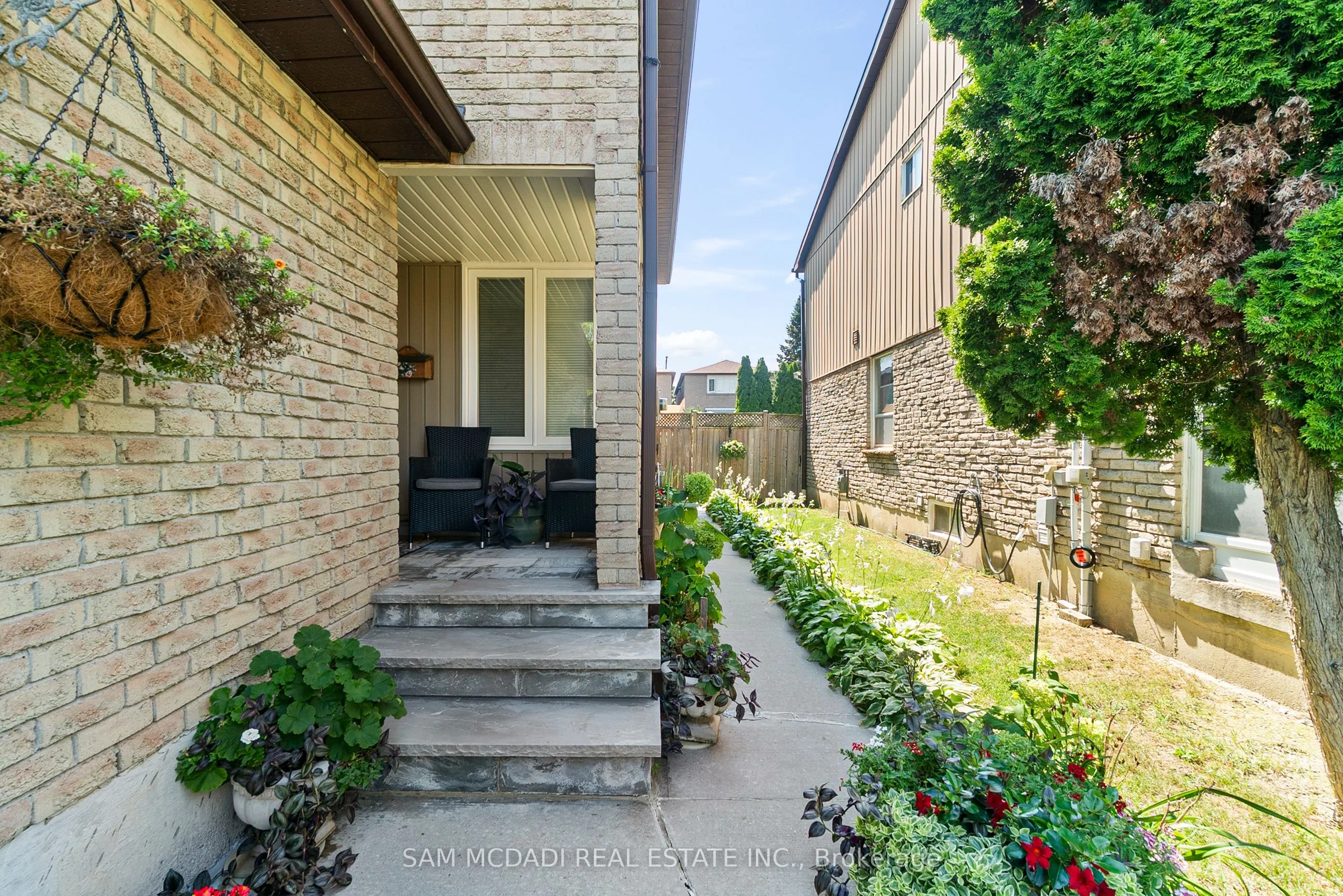 4260 SHELBY Crescent