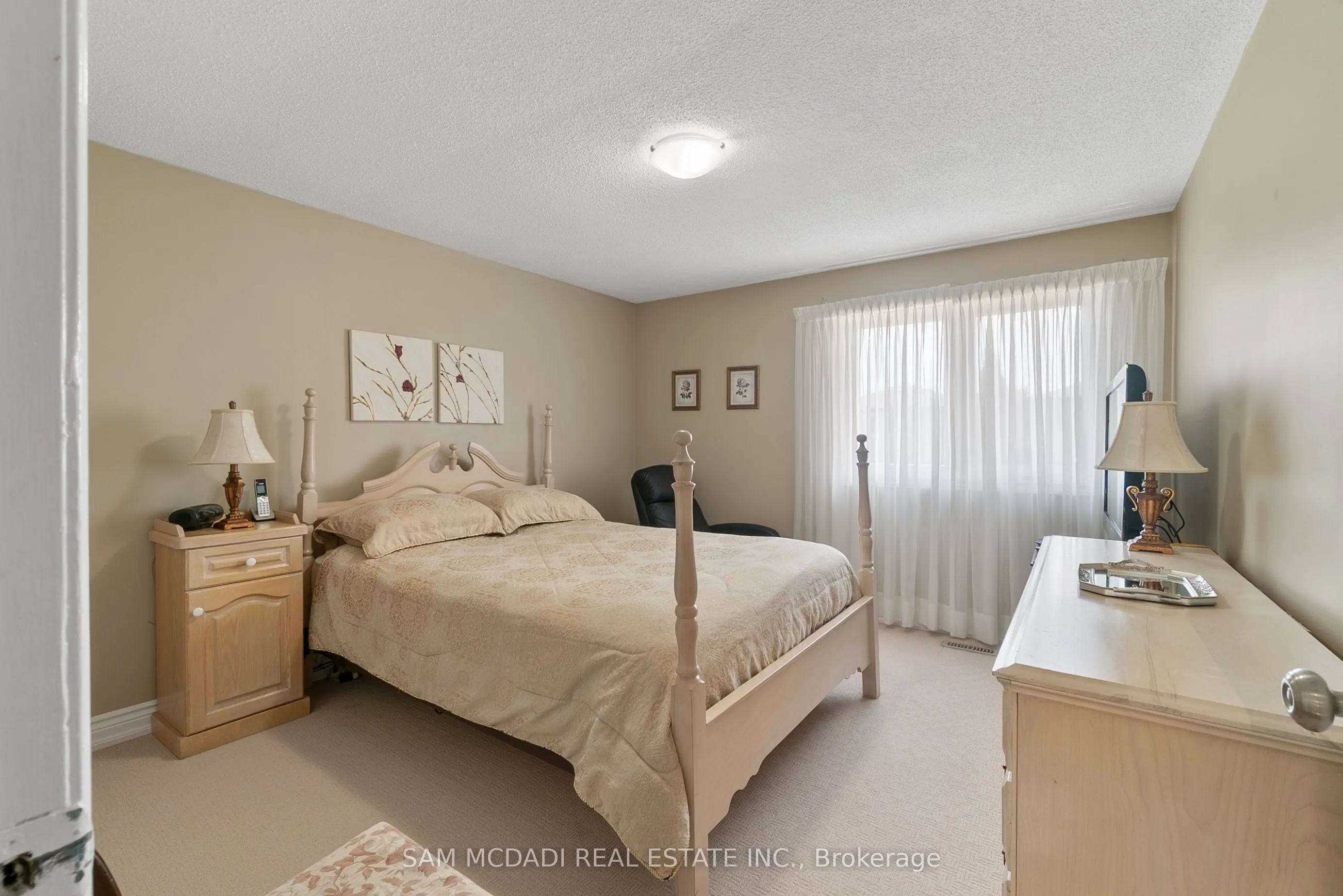 4260 SHELBY Crescent