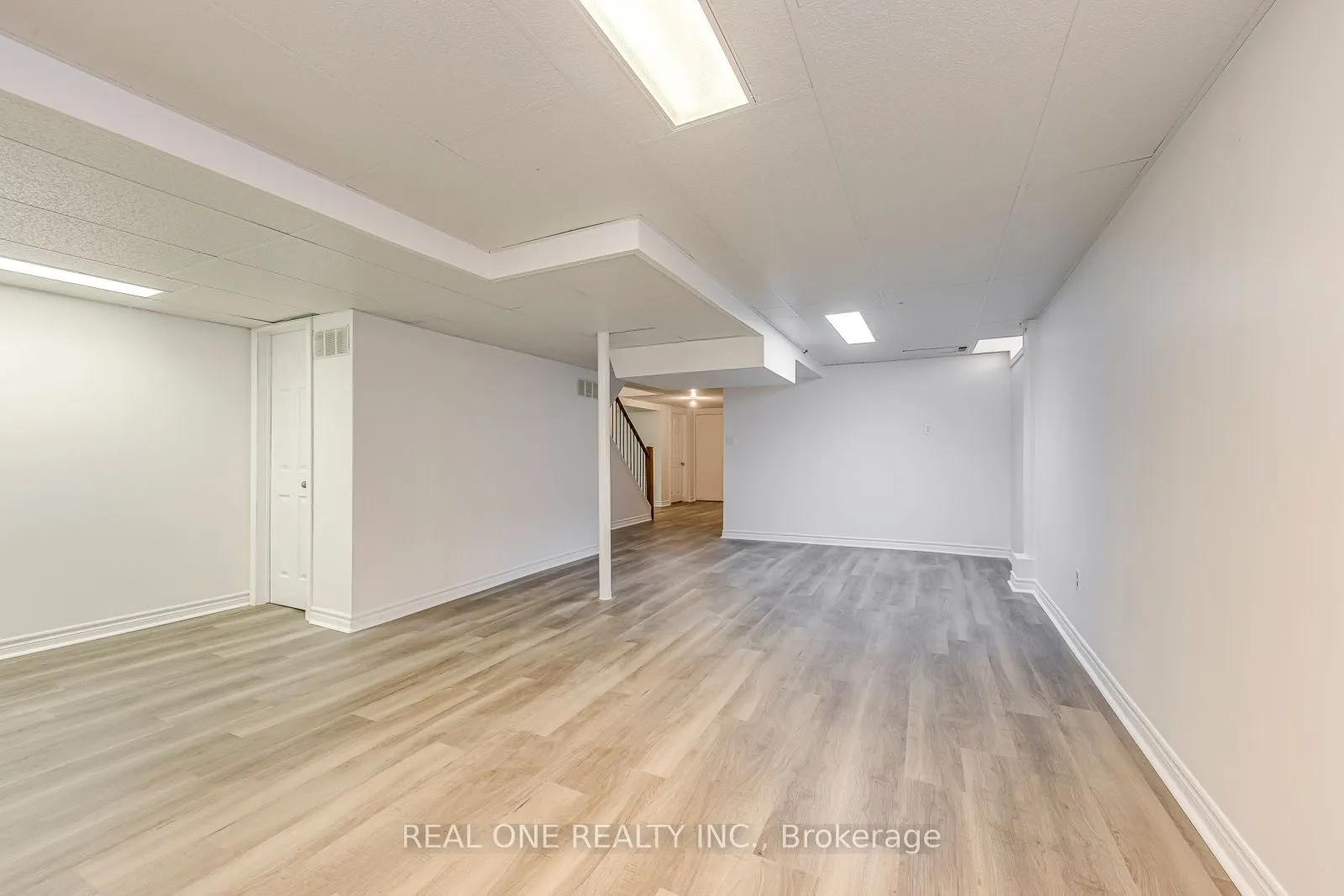 5192 Castlefield Drive