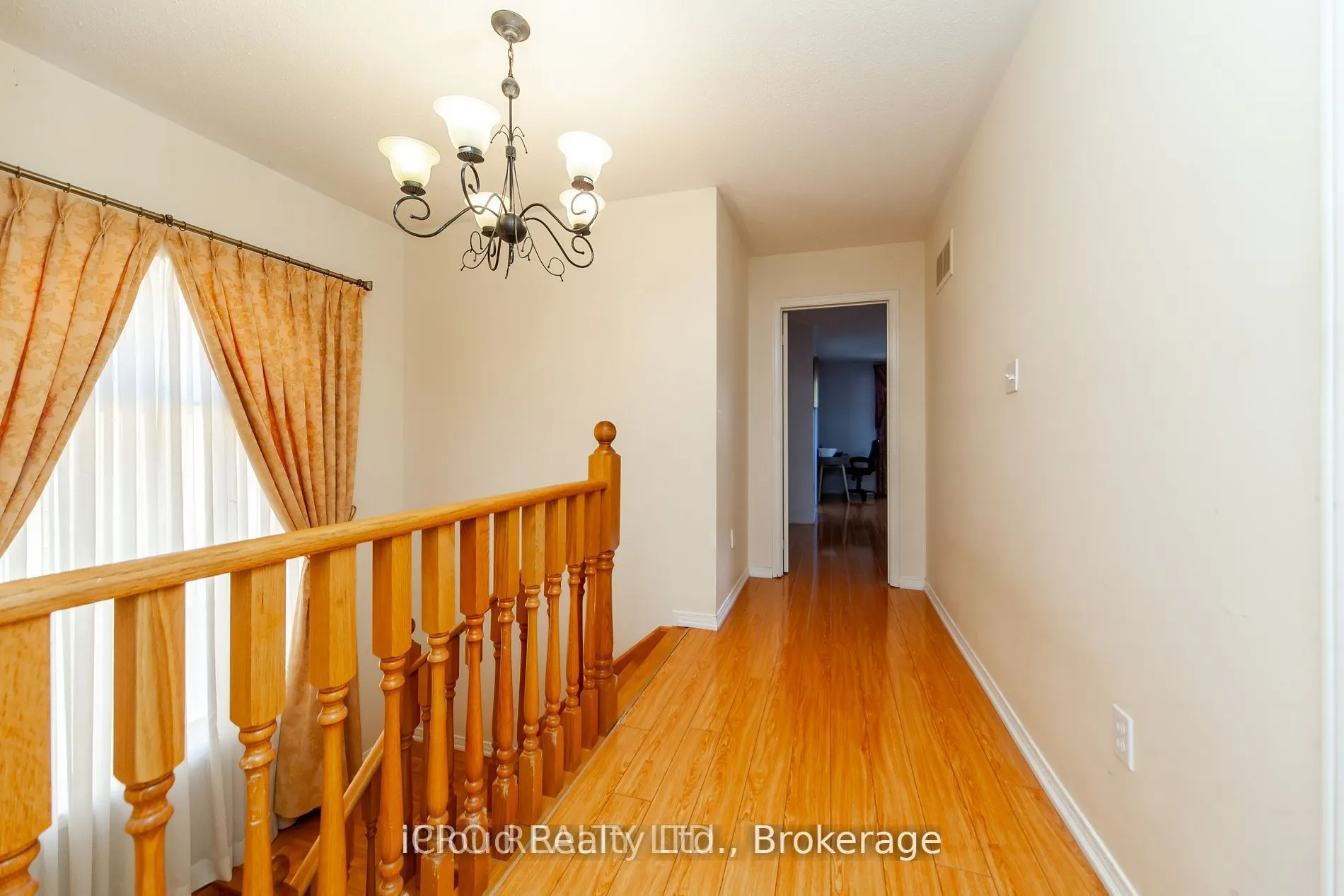 3391 Crimson King Circle