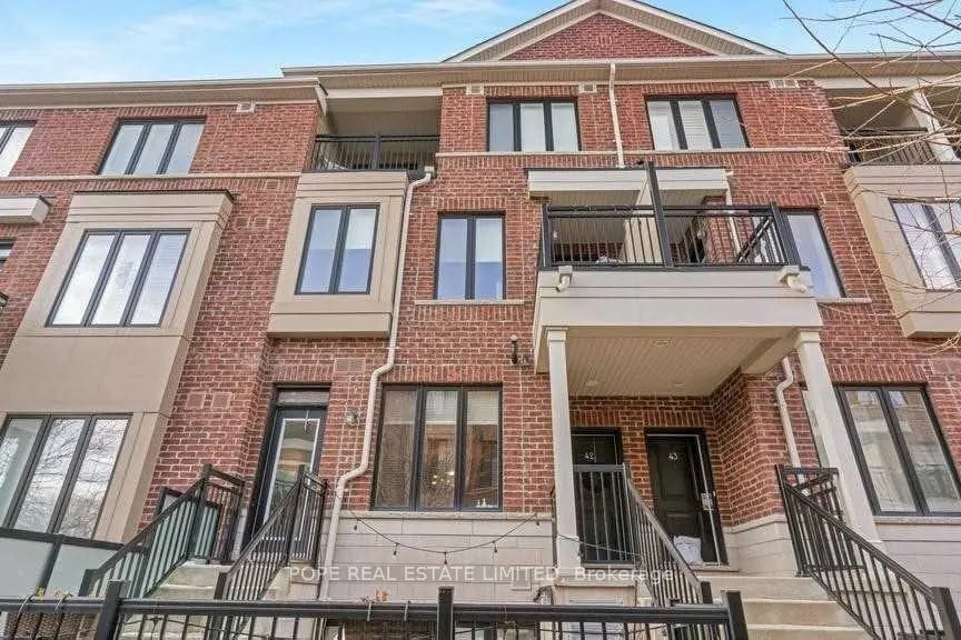 20 Carnation Avenue, #41