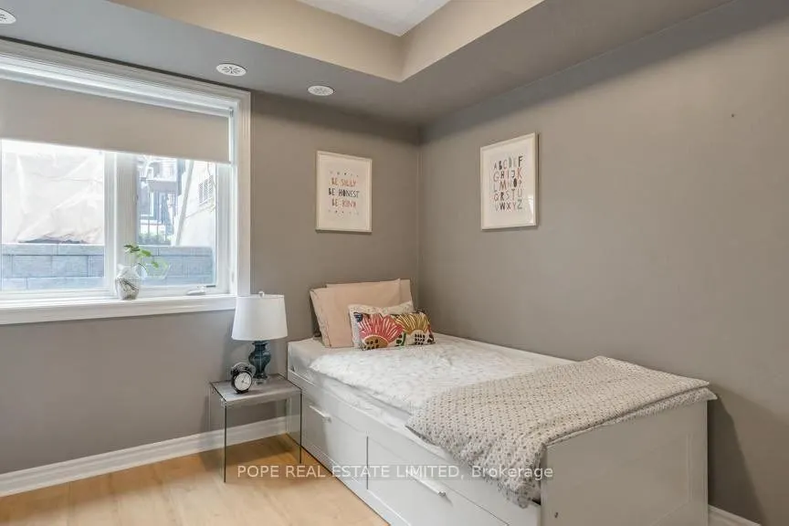 20 Carnation Avenue, #41