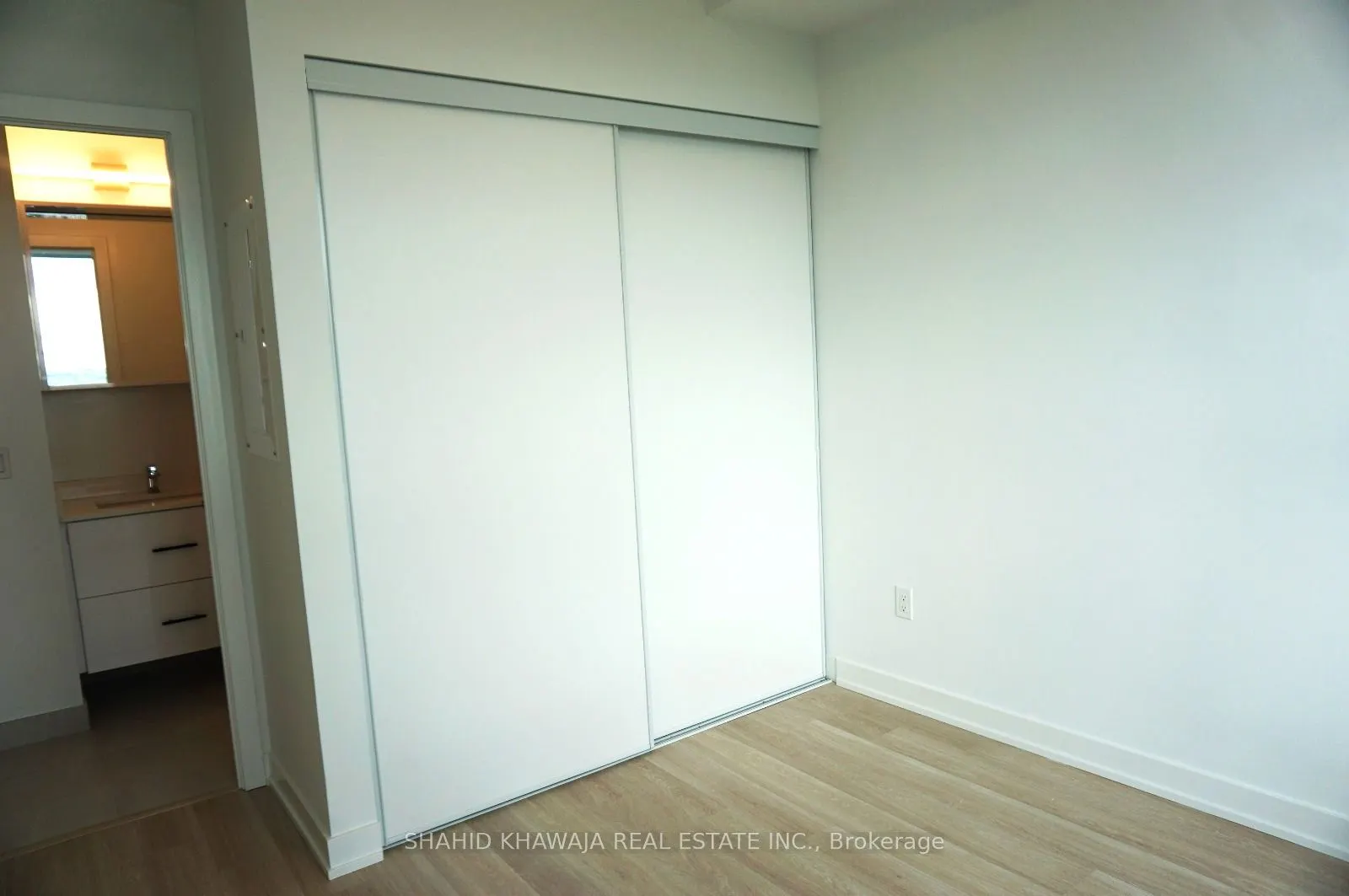 5105 Hurontario Street, #3206