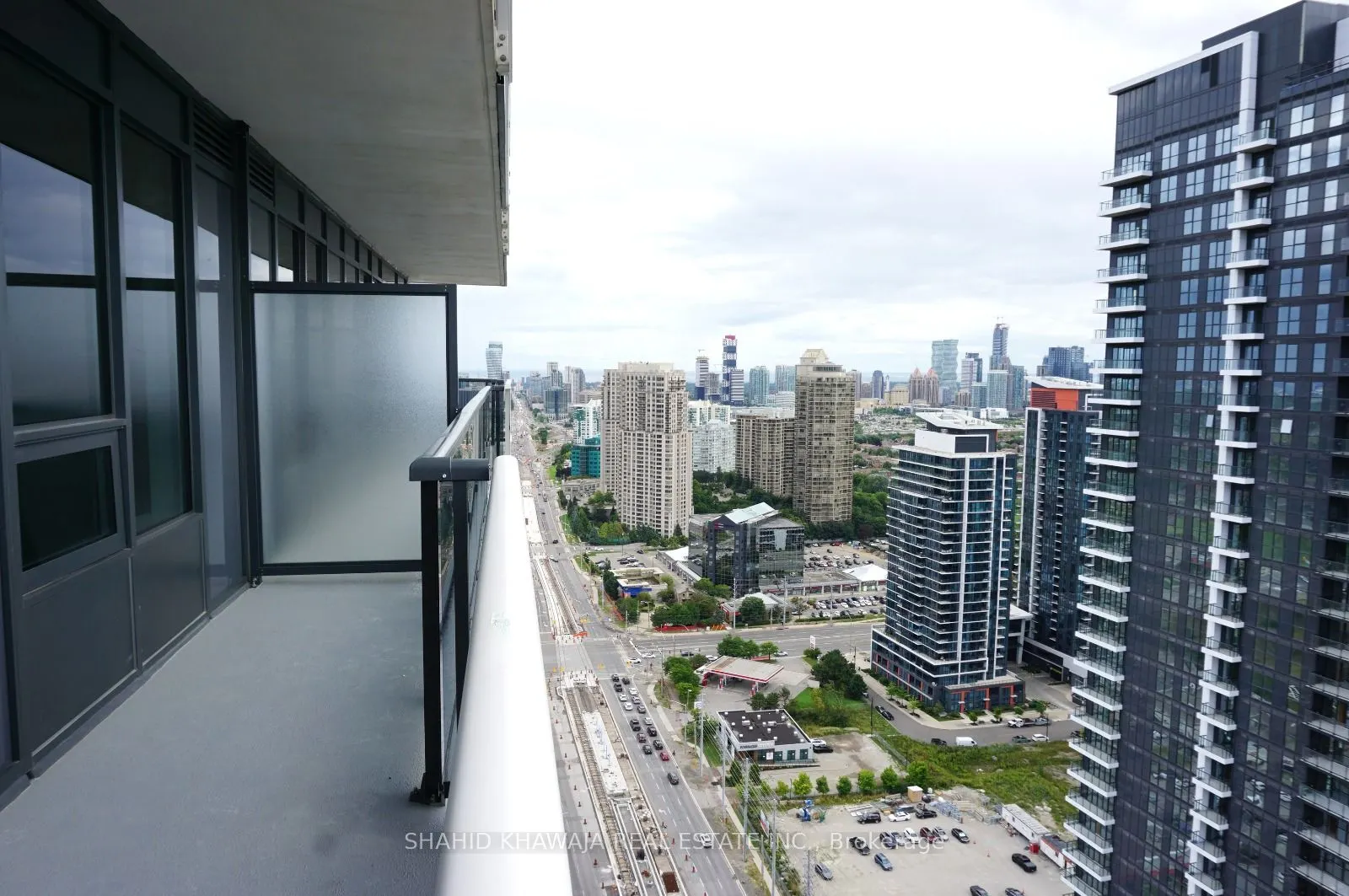 5105 Hurontario Street, #3206