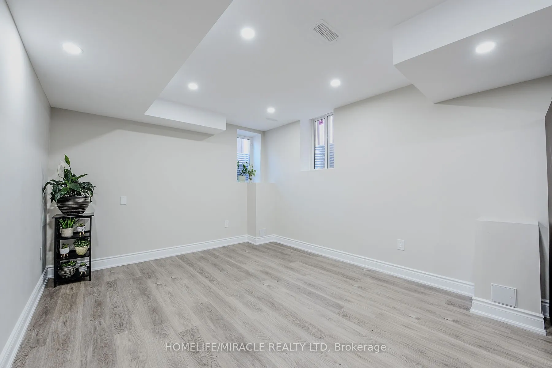 122 Bonnie Braes Drive