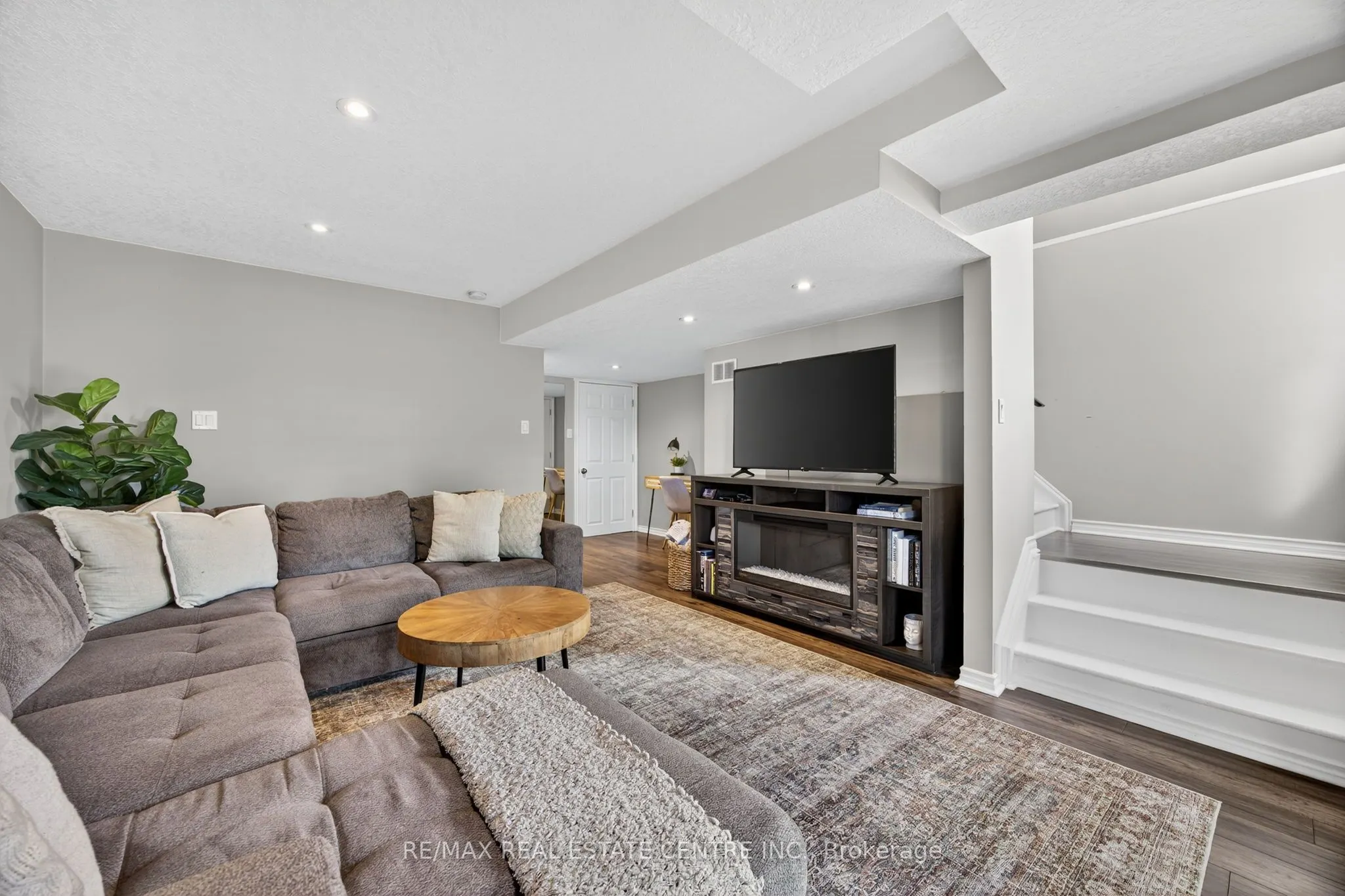 80 Preston Drive