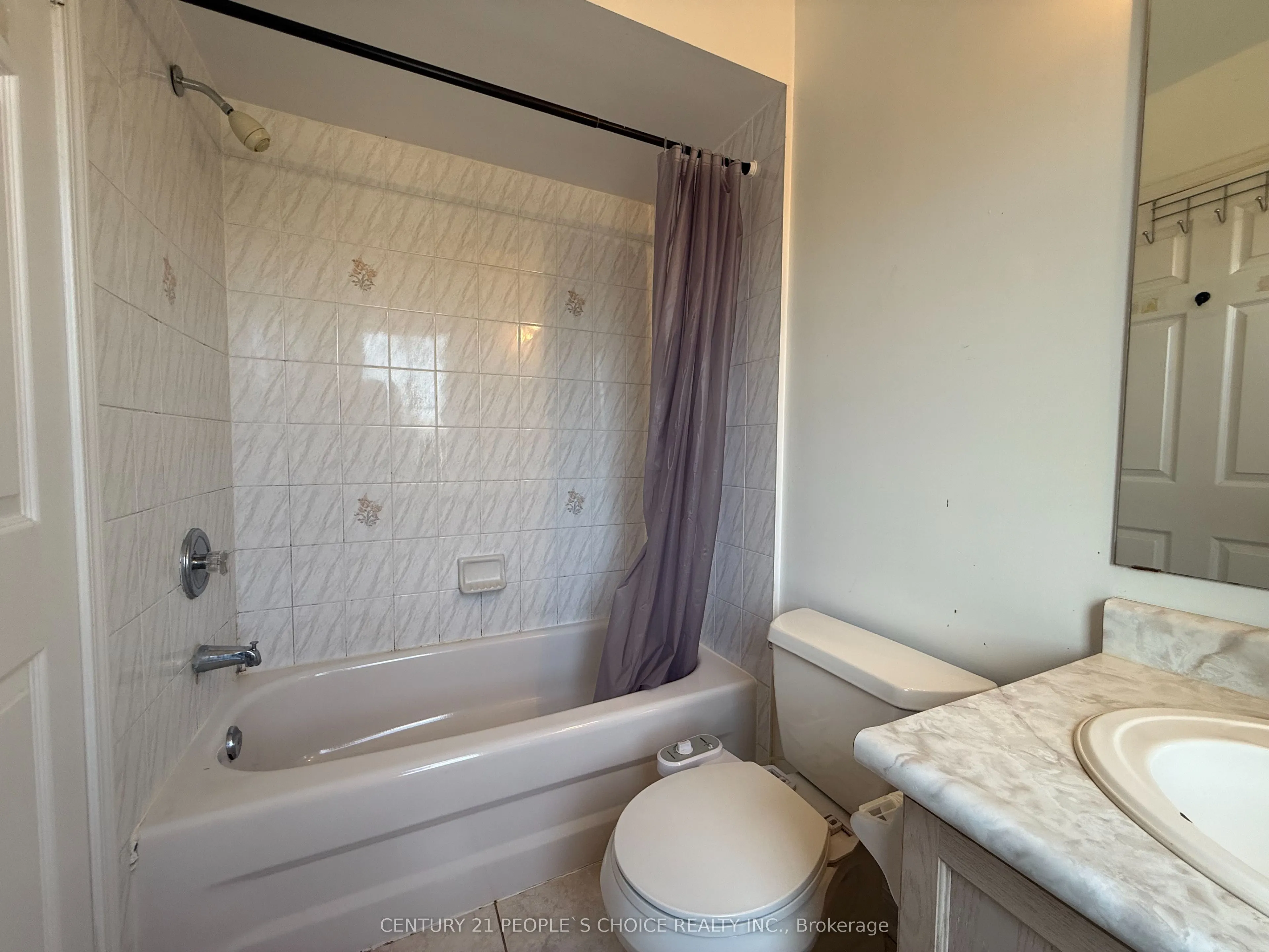 80 Acorn Place, #182
