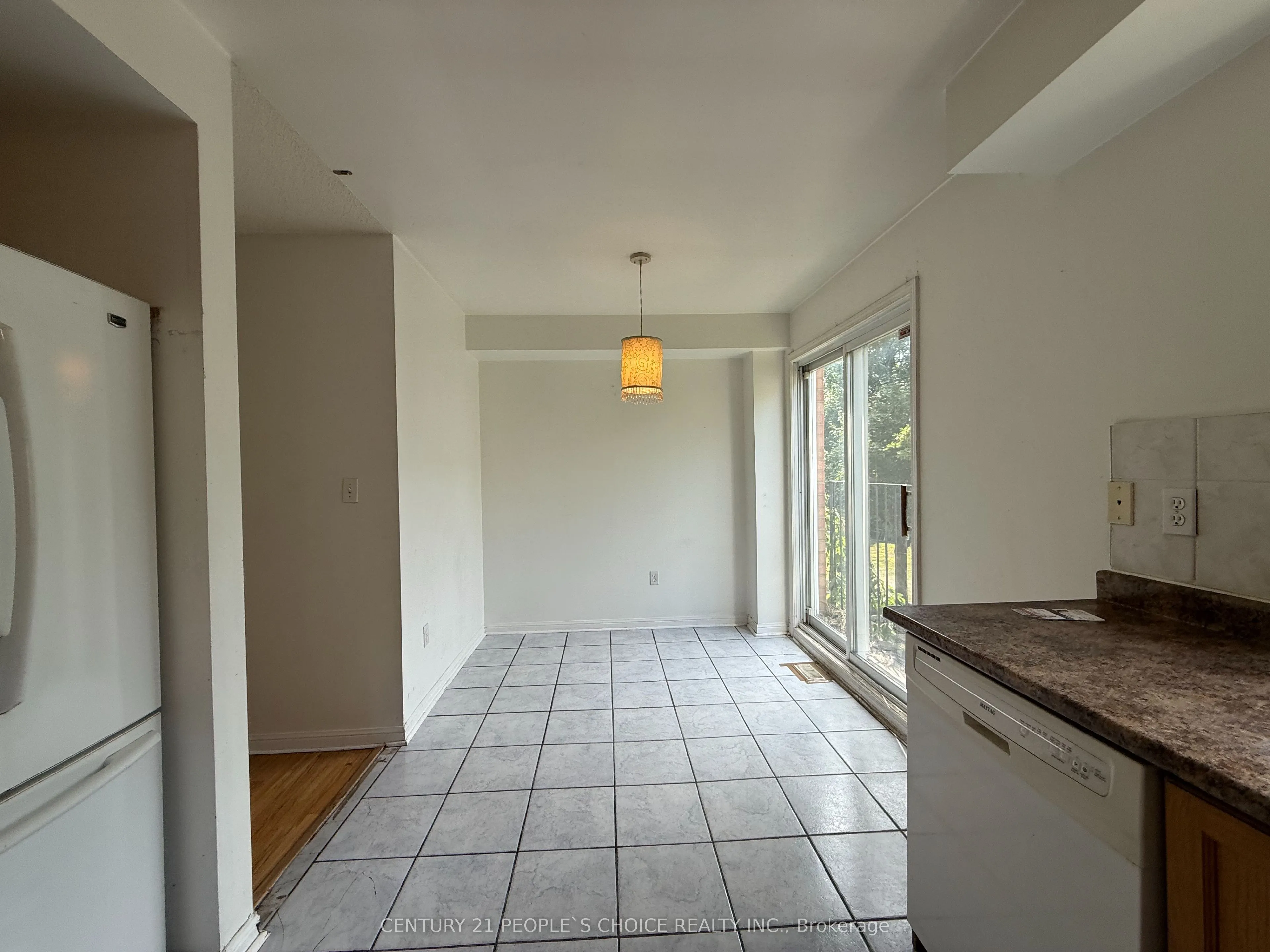 80 Acorn Place, #182