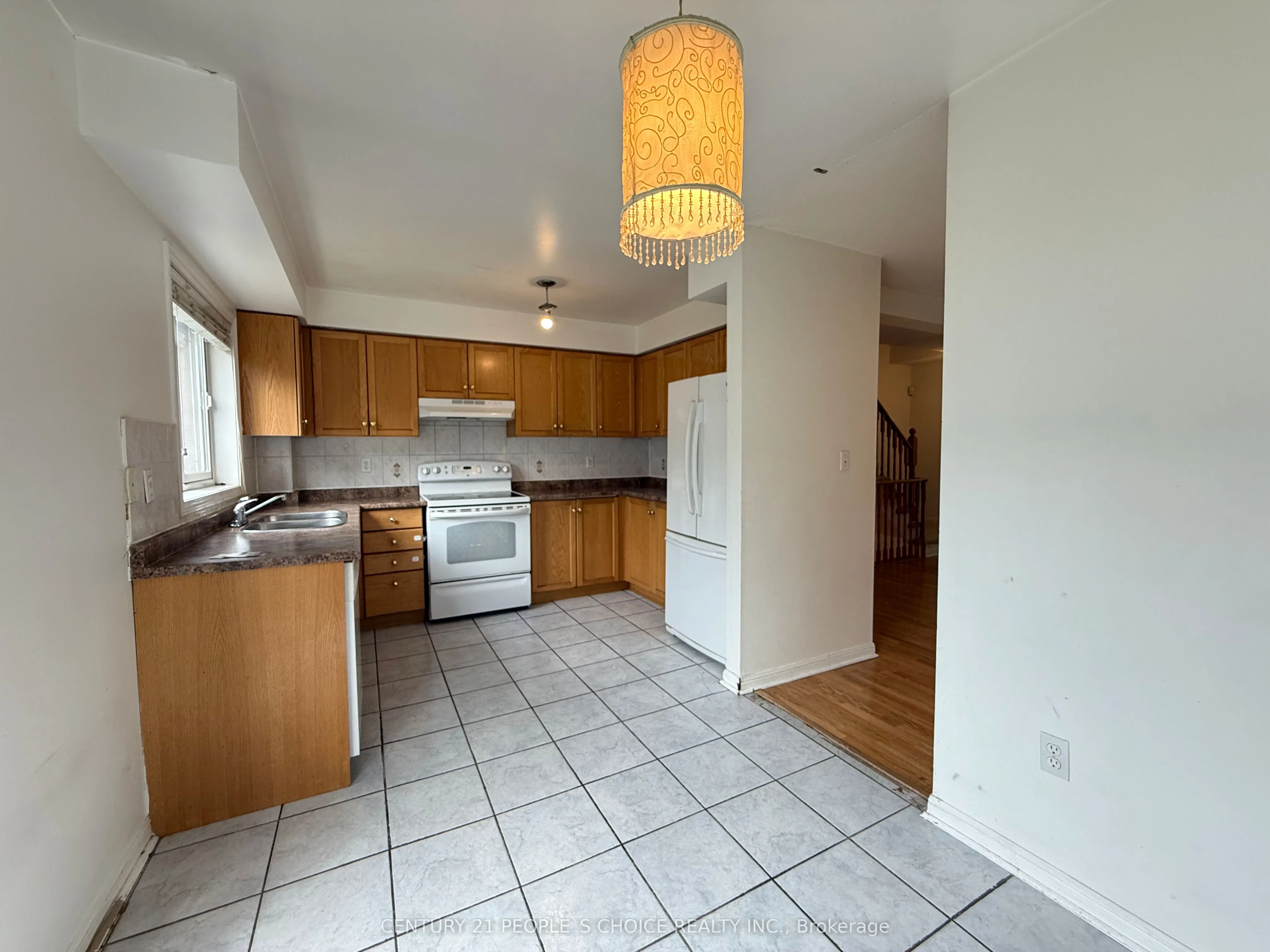 80 Acorn Place, #182