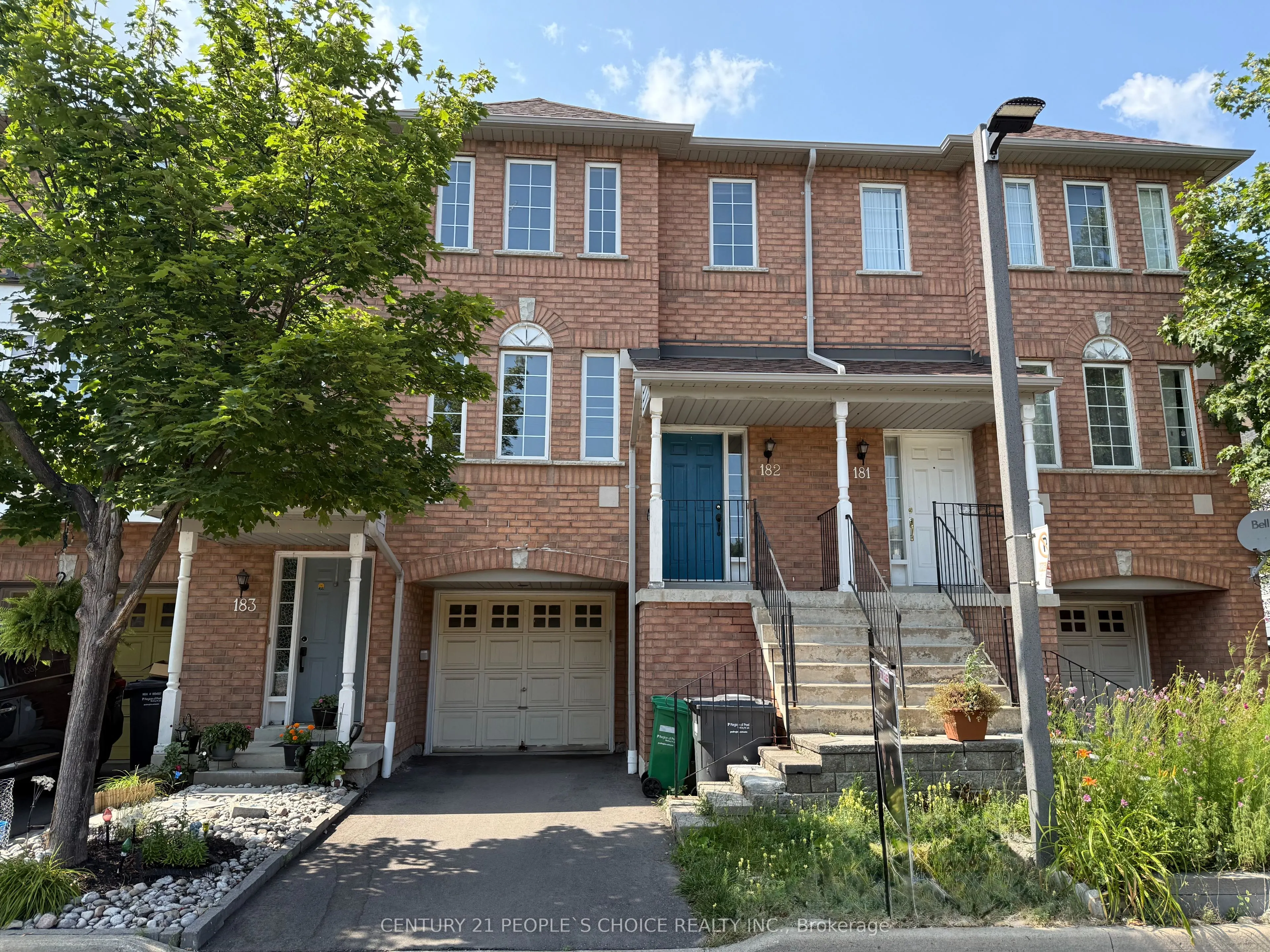 80 Acorn Place, #182
