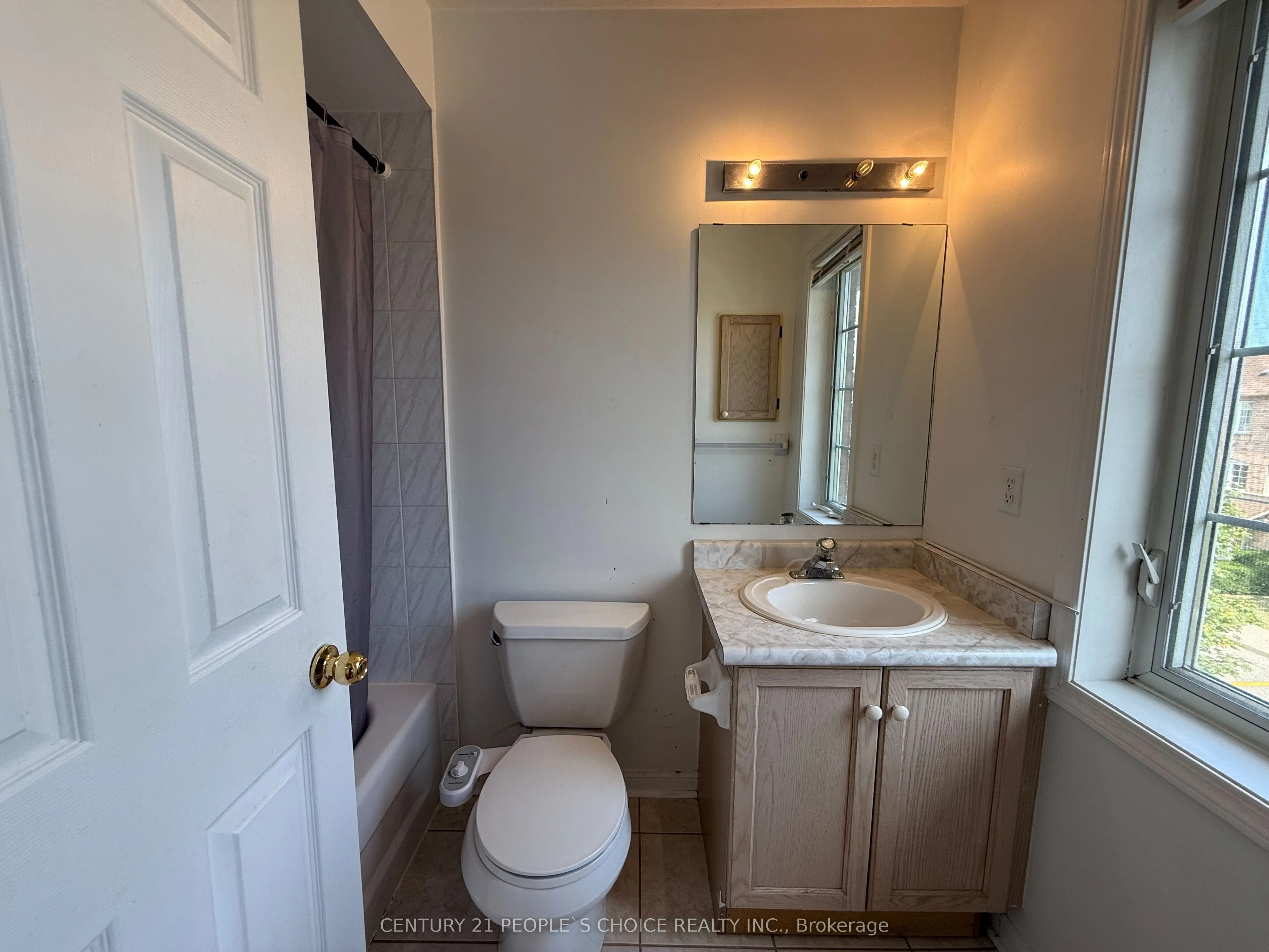 80 Acorn Place, #182