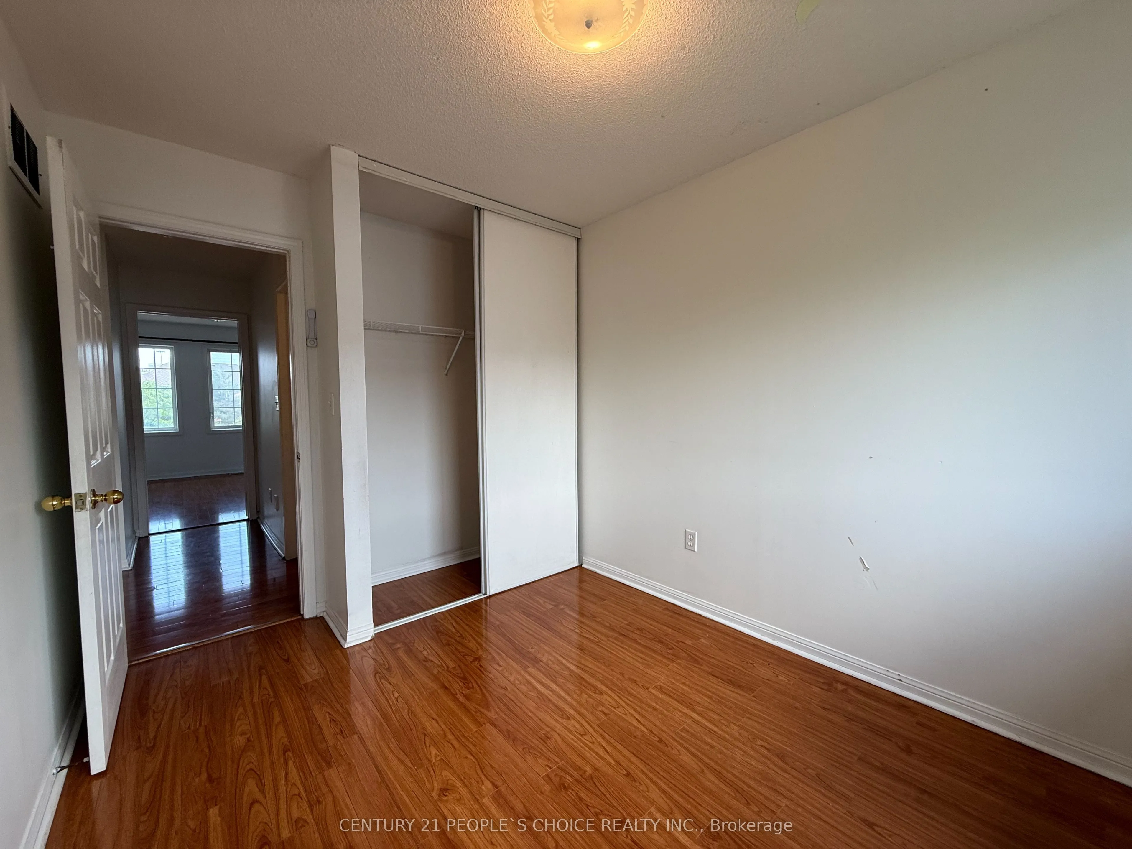 80 Acorn Place, #182
