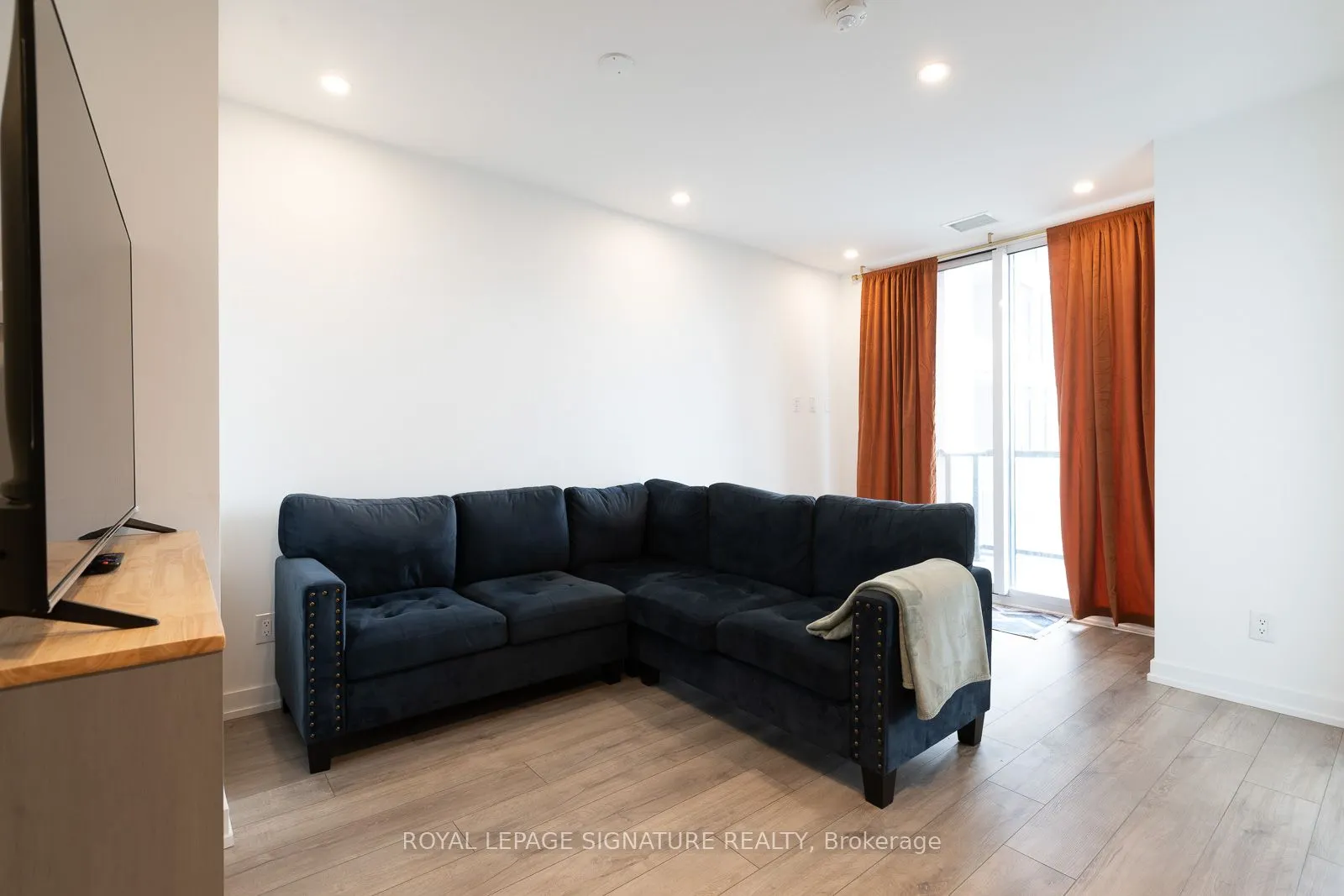 3100 Keele Street, #824