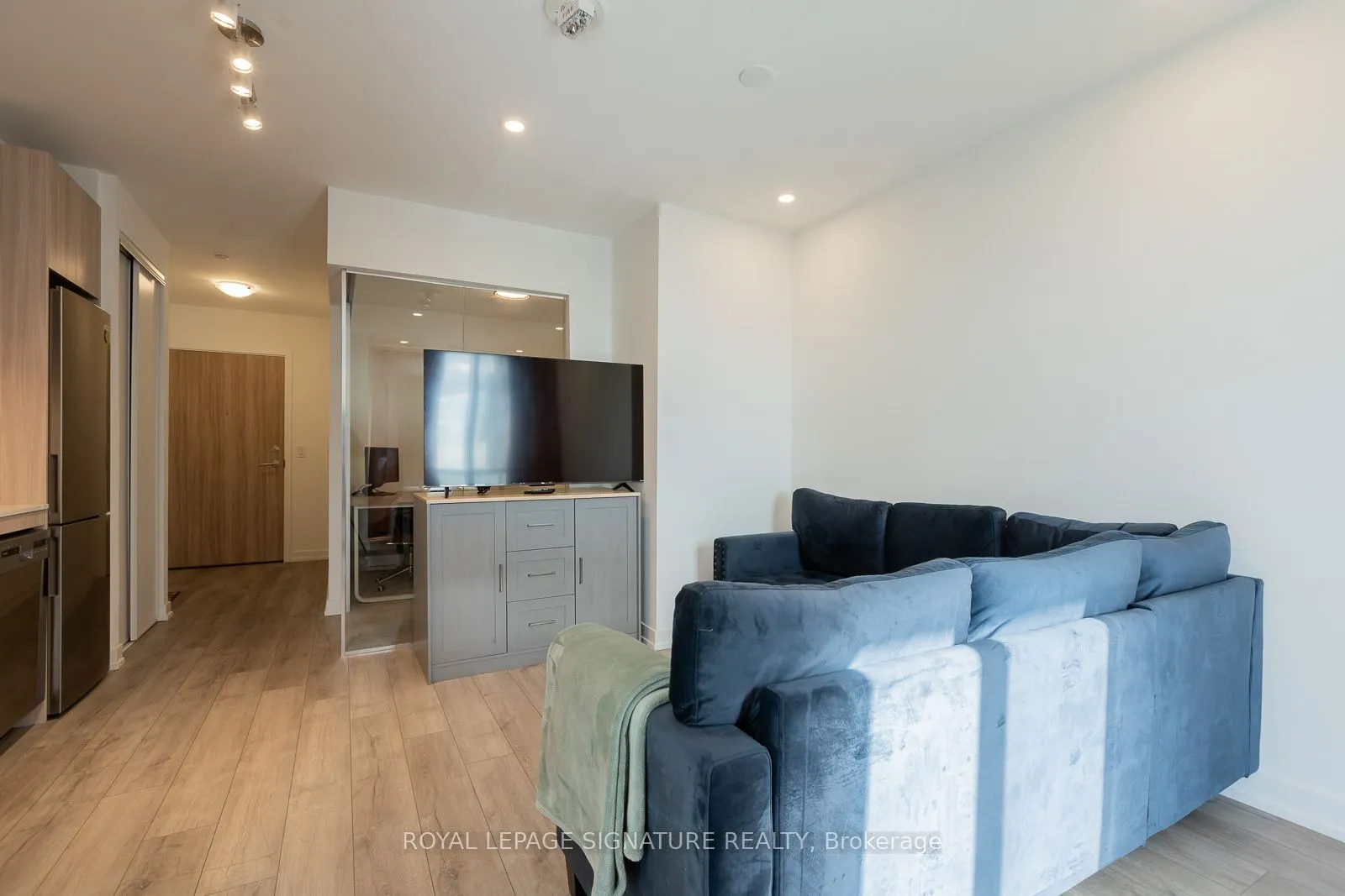3100 Keele Street, #824