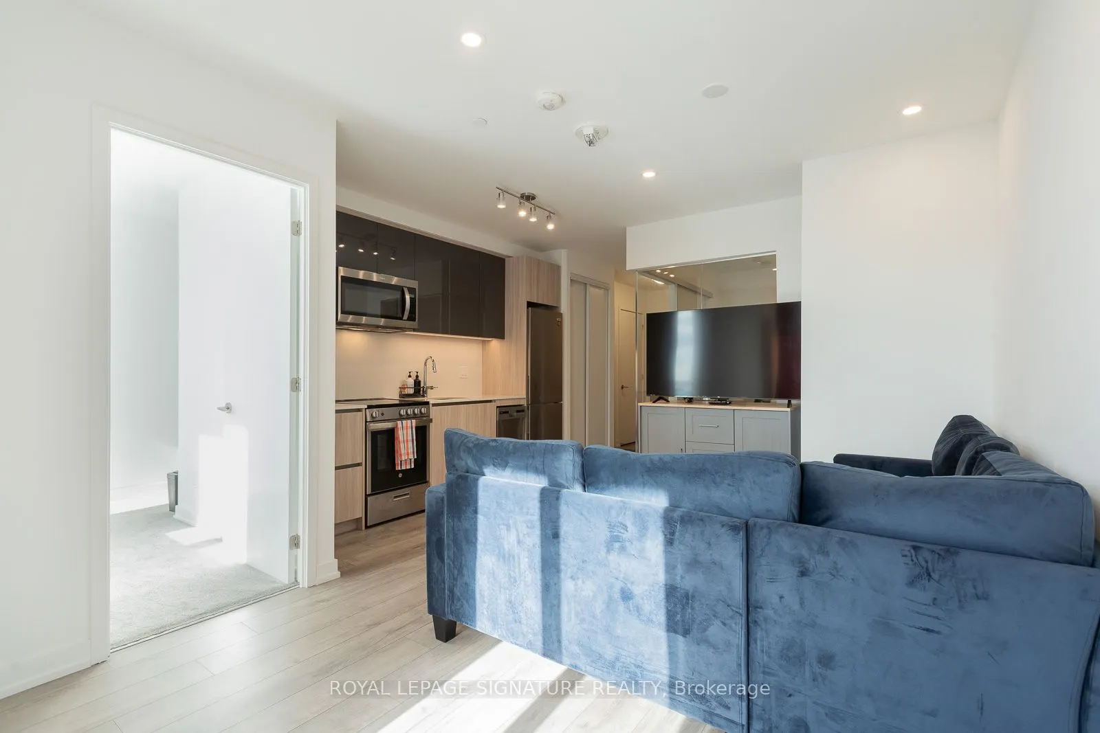 3100 Keele Street, #824