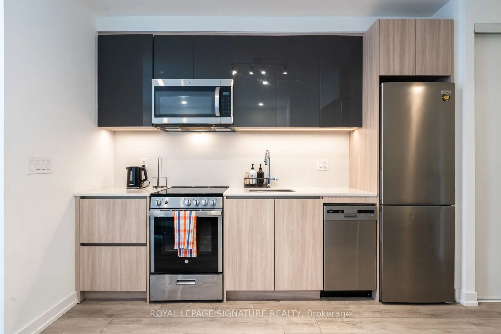 3100 Keele Street, #824