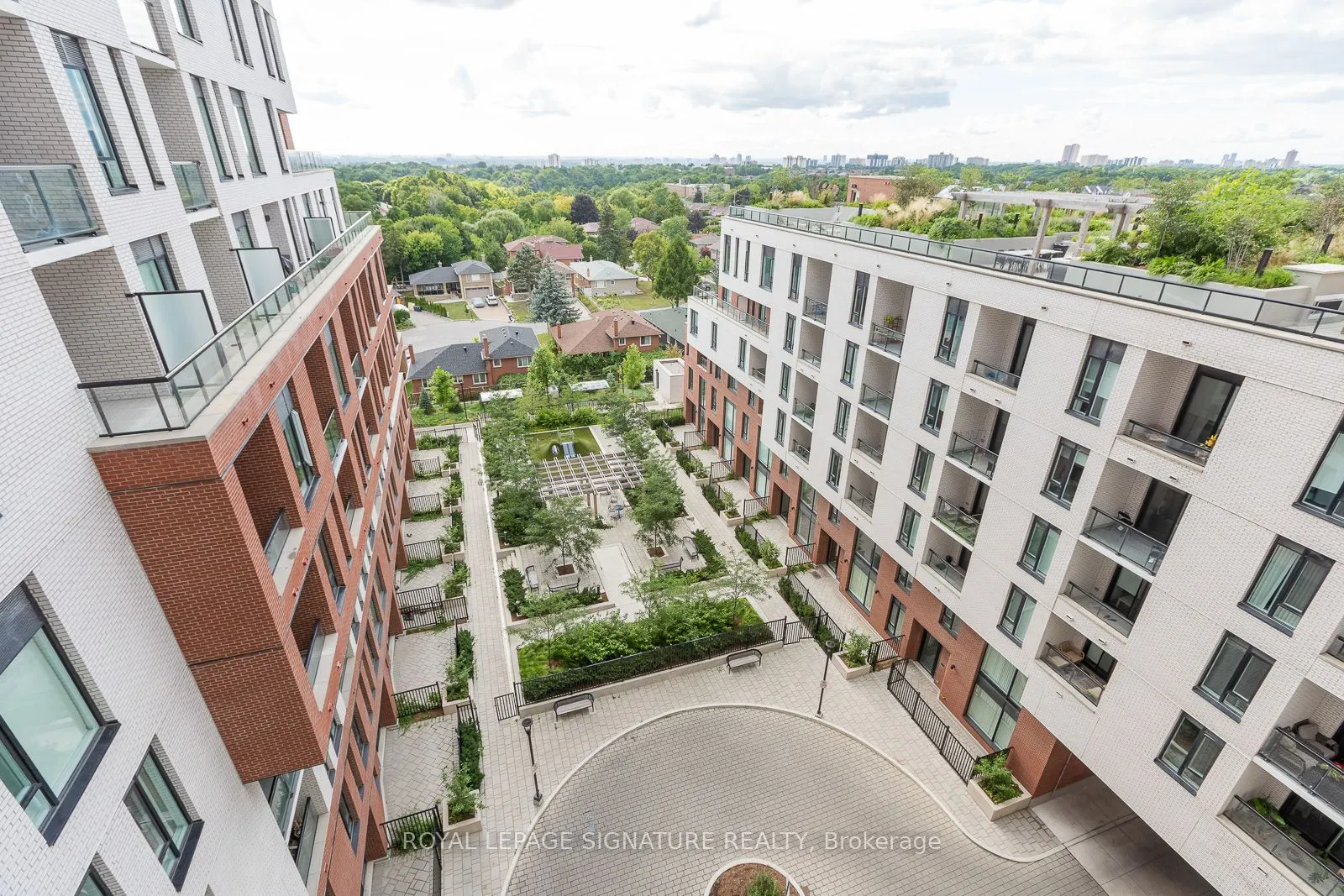 3100 Keele Street, #824
