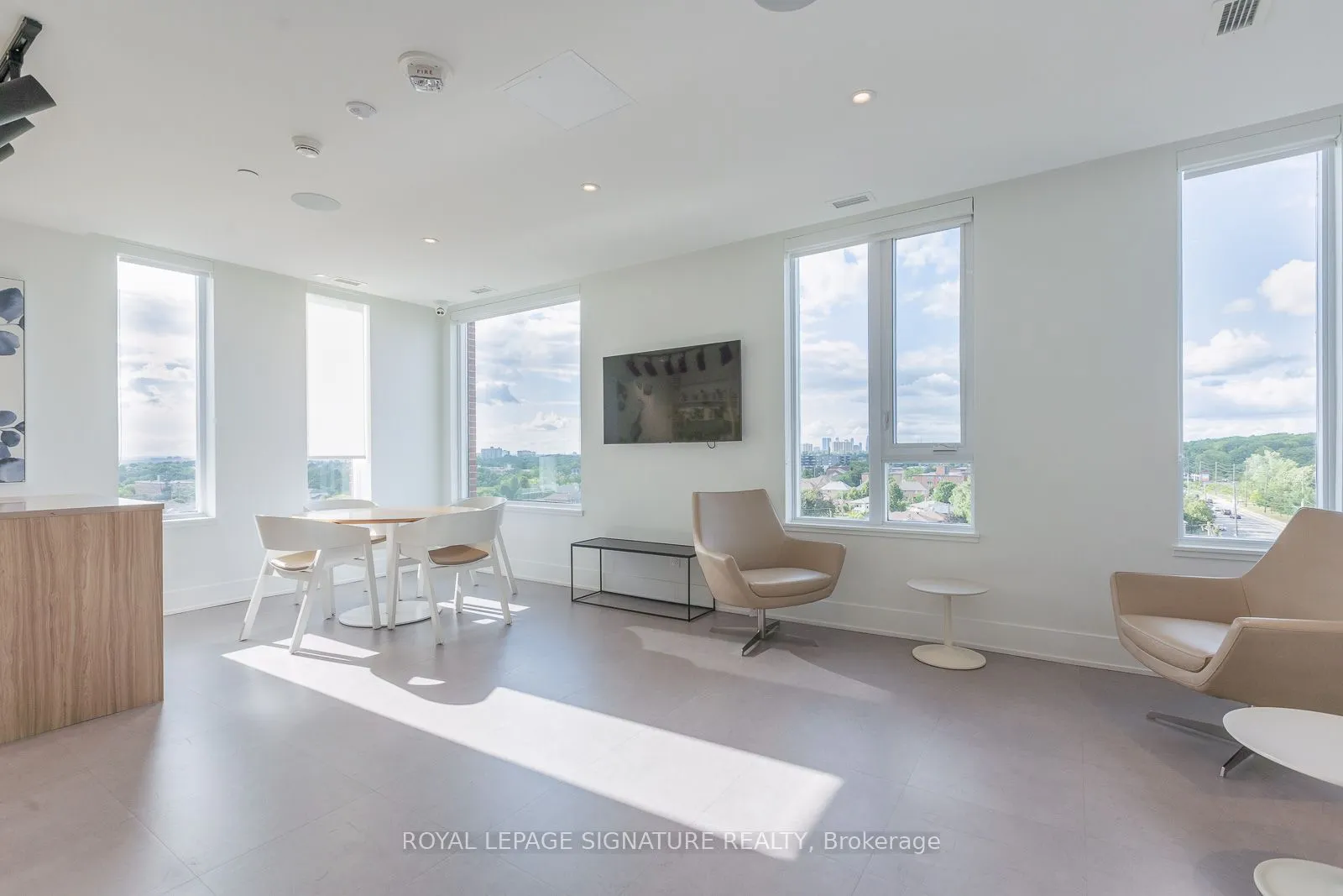 3100 Keele Street, #824